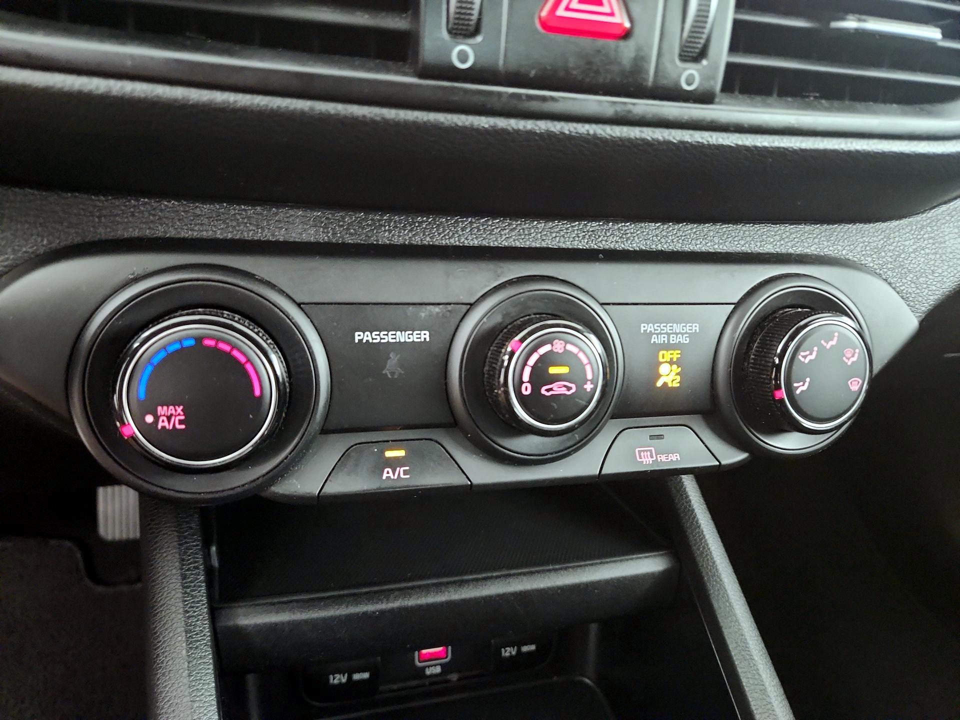 Thumbnail: 2023 Kia Forte - 16