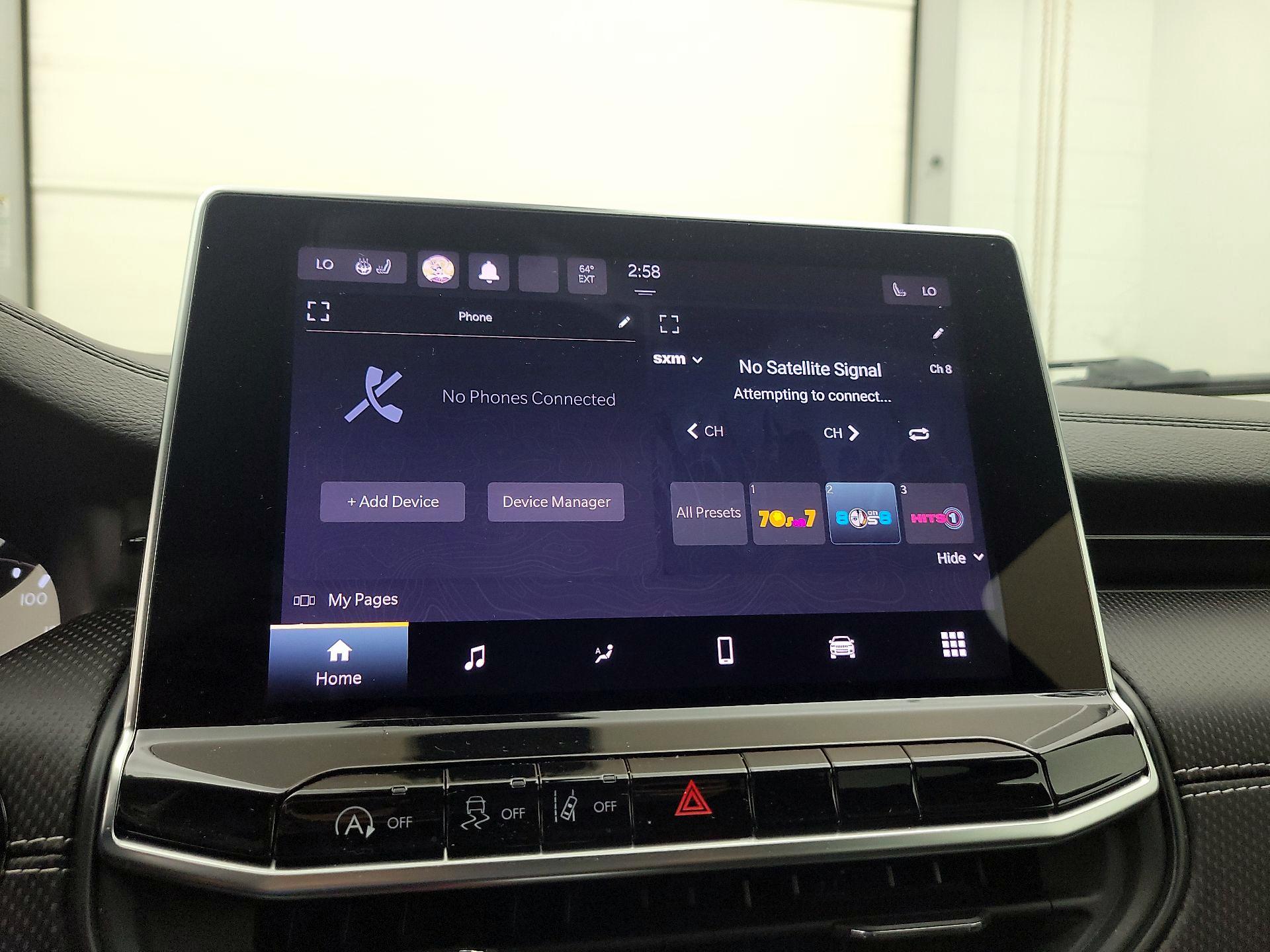 Thumbnail: 2023 Jeep Compass - 15