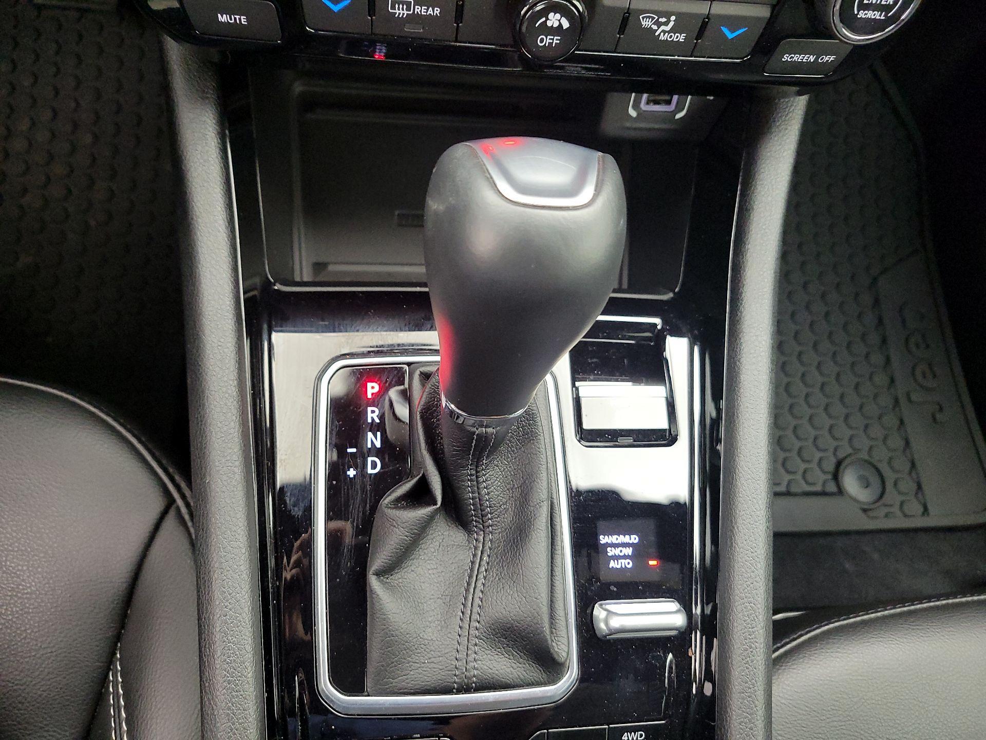 Thumbnail: 2023 Jeep Compass - 17