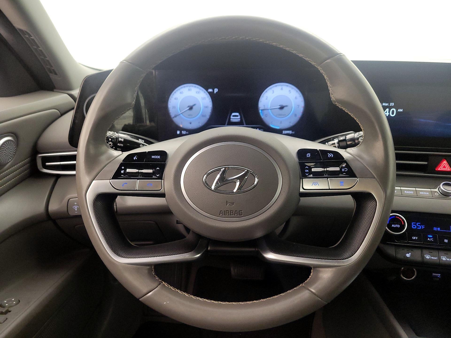 Thumbnail: 2023 Hyundai Elantra - 10