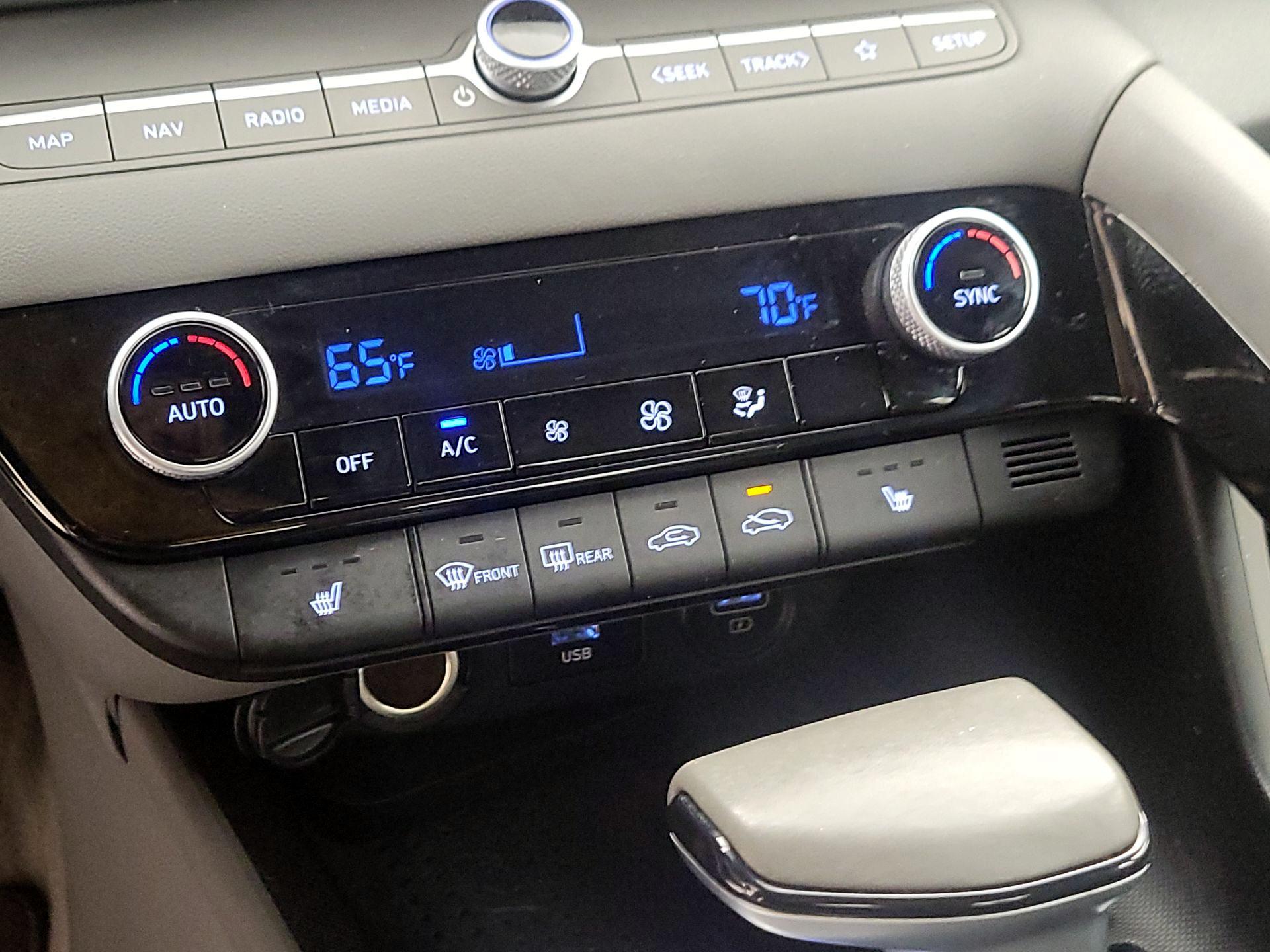 Thumbnail: 2023 Hyundai Elantra - 16