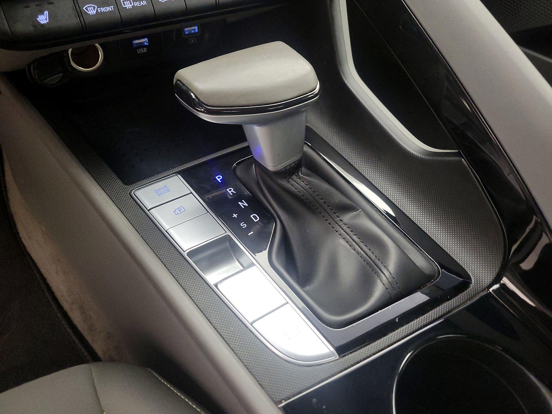 Thumbnail: 2023 Hyundai Elantra - 17