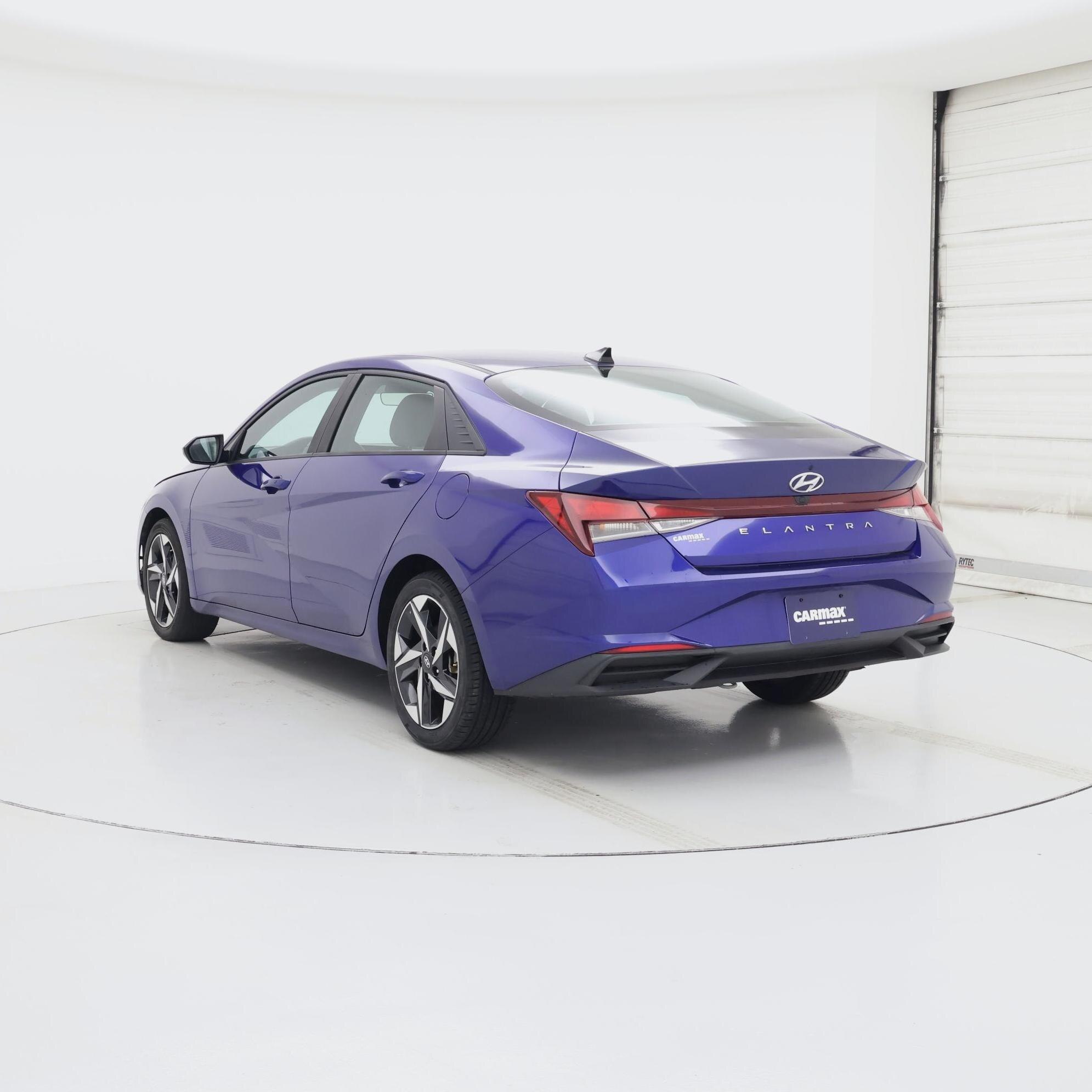 Thumbnail: 2023 Hyundai Elantra - 2