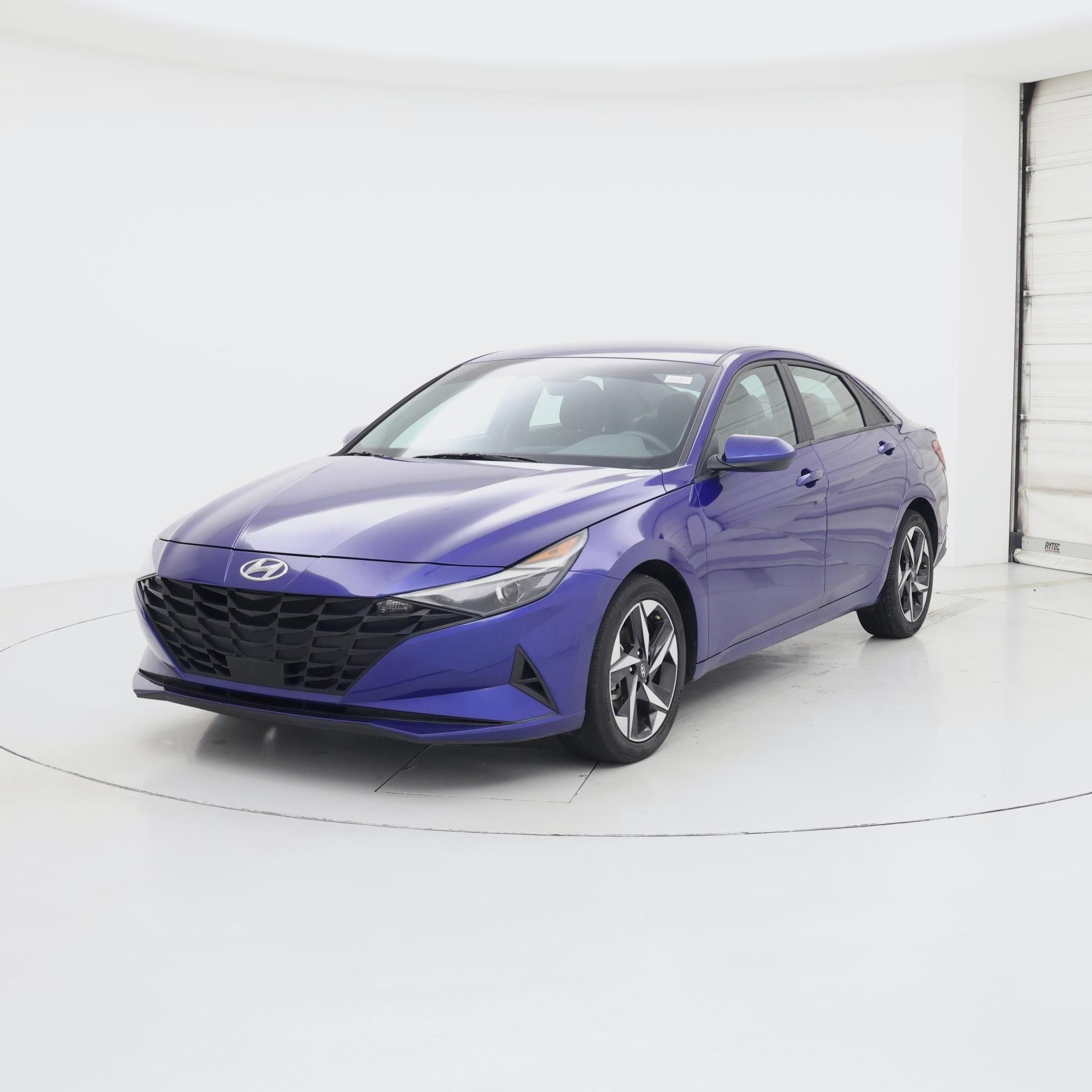 Thumbnail: 2023 Hyundai Elantra - 4