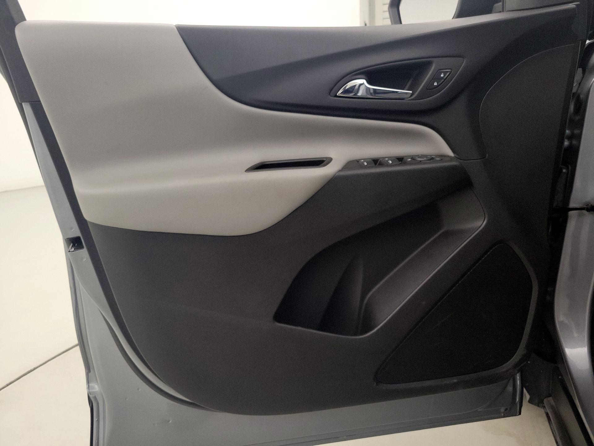 Thumbnail: 2023 Chevrolet Equinox - 12