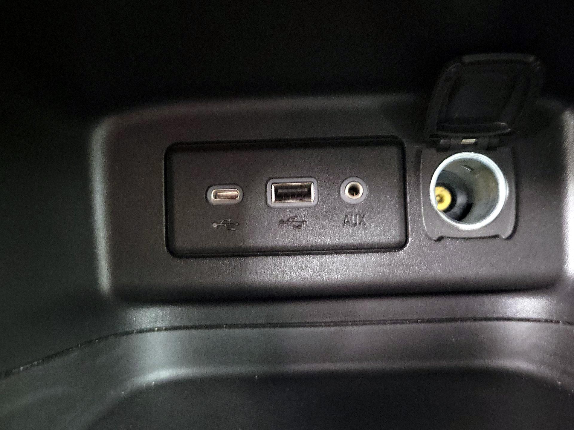 Thumbnail: 2023 Chevrolet Equinox - 18