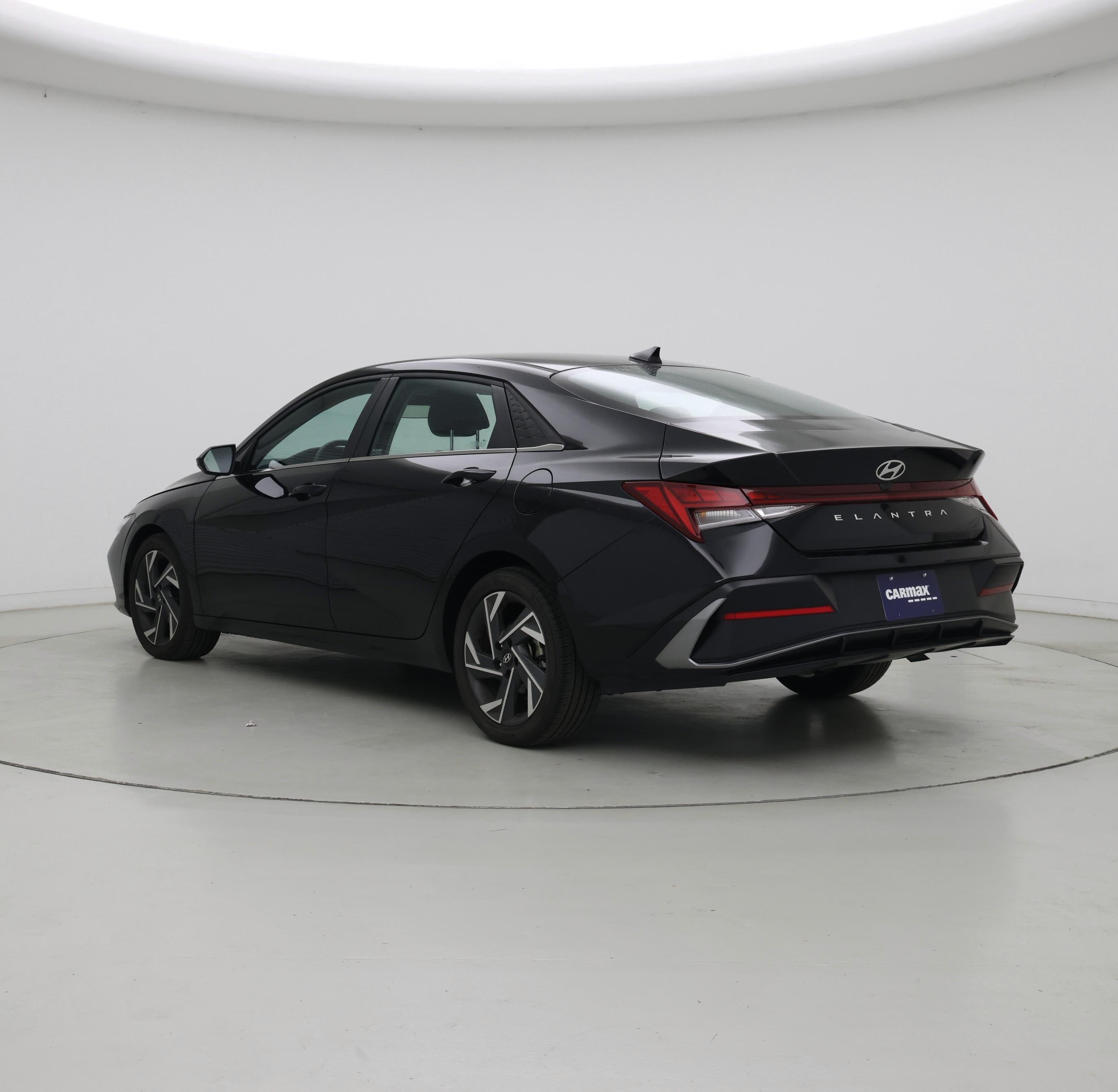 Thumbnail: 2025 Hyundai Elantra - 2