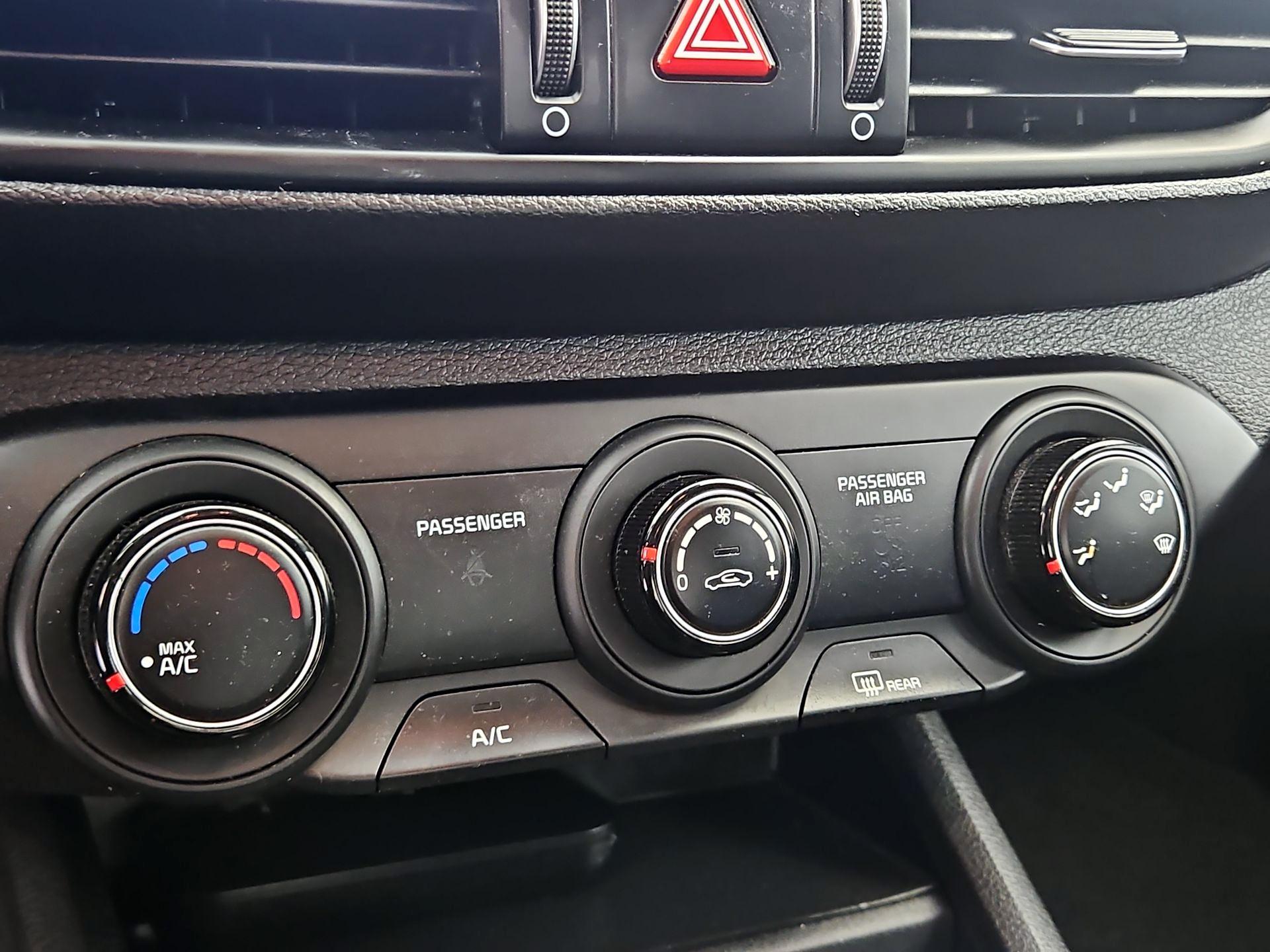 Thumbnail: 2023 Kia Forte - 16