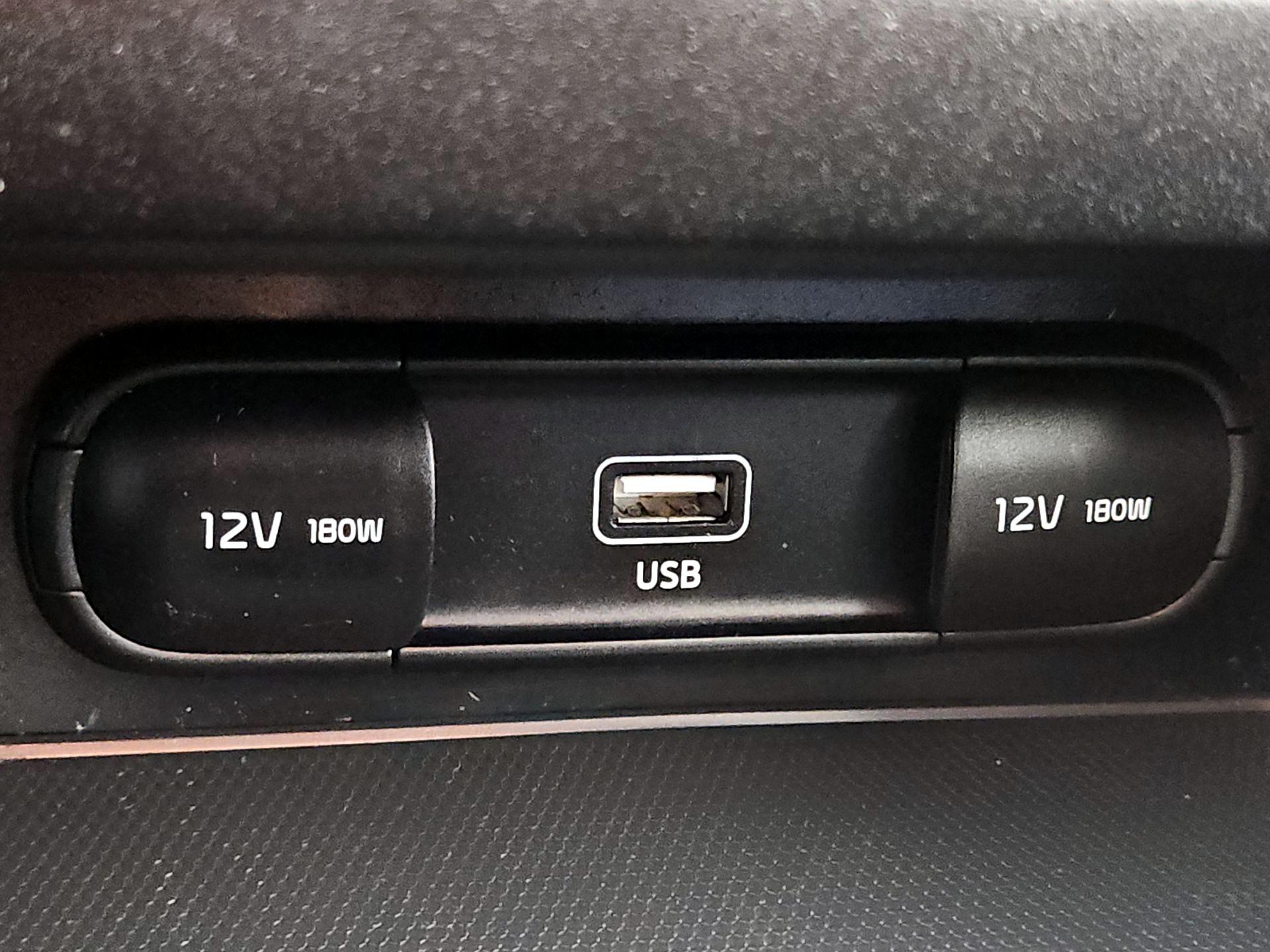 Thumbnail: 2023 Kia Forte - 18