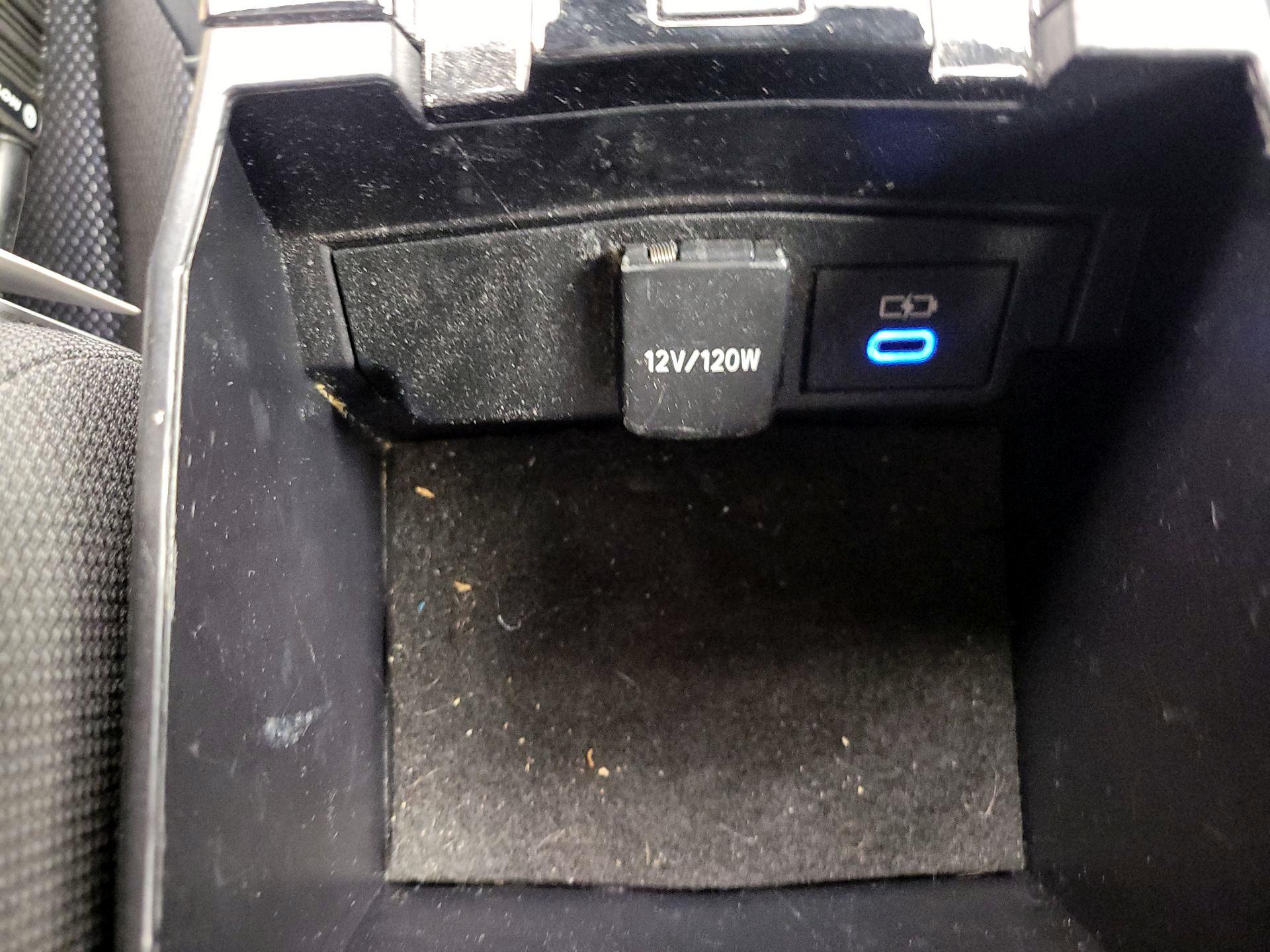 Thumbnail: 2022 Toyota Corolla - 18