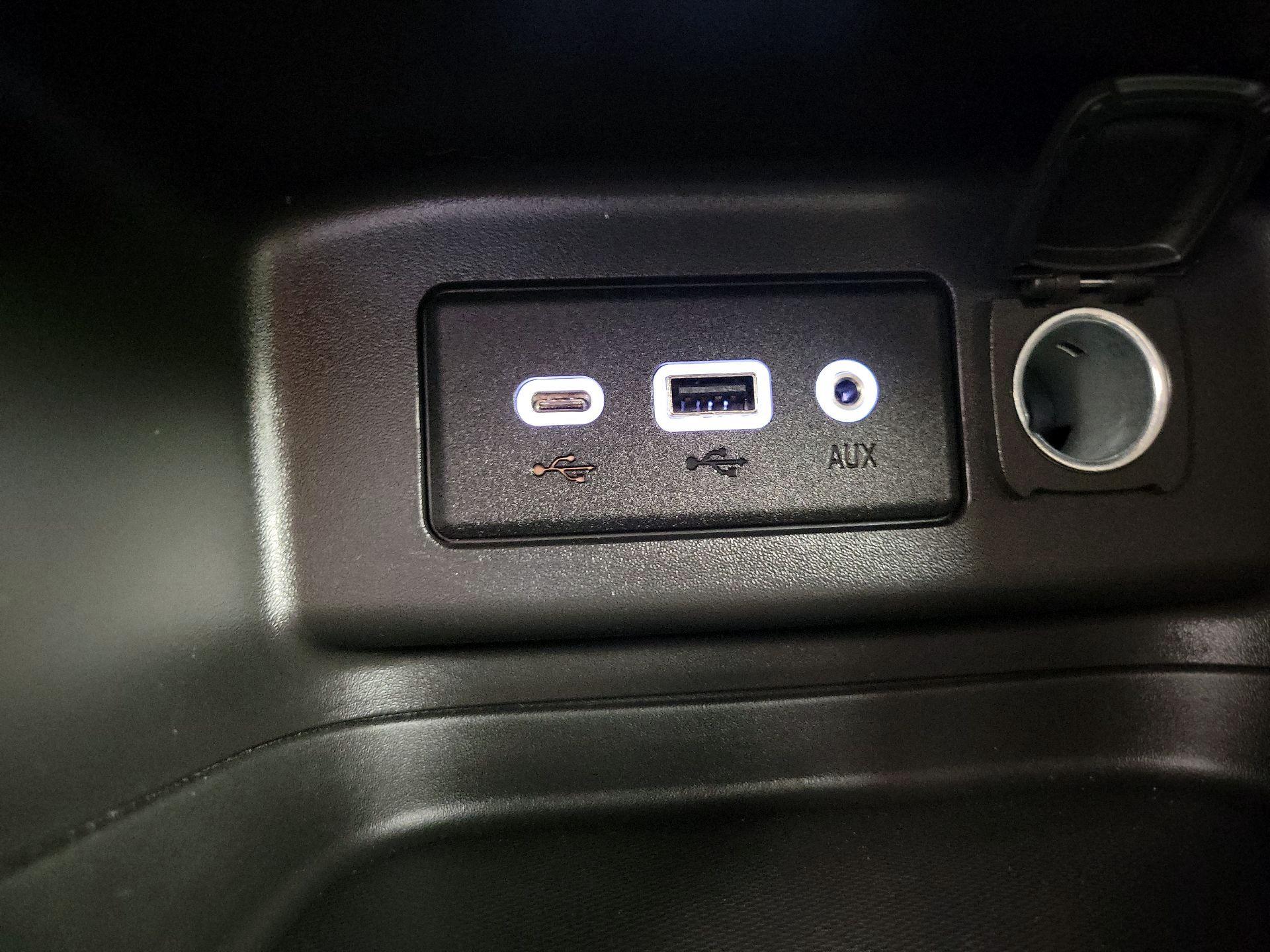 Thumbnail: 2024 Chevrolet Equinox - 18