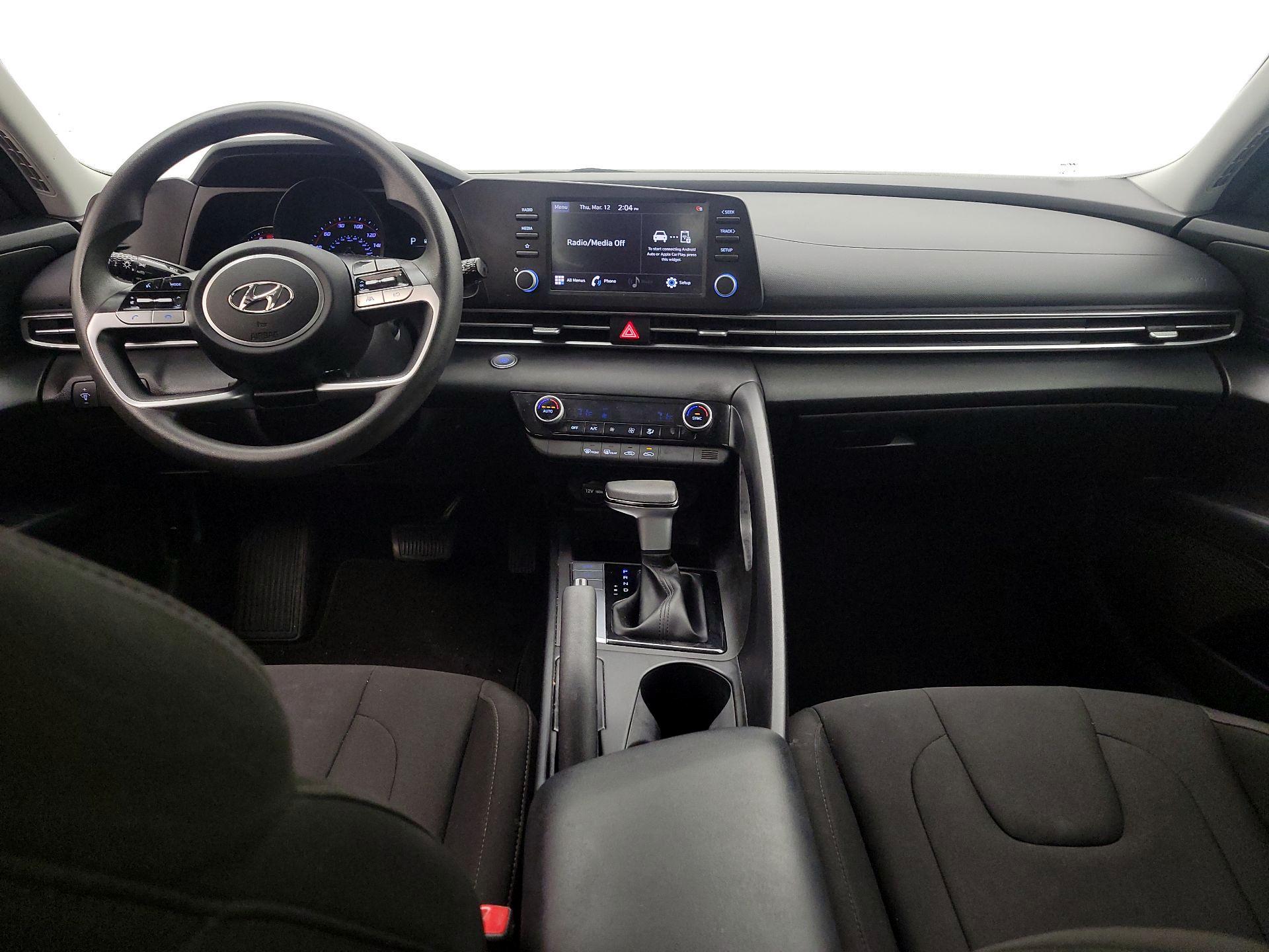 Thumbnail: 2022 Hyundai Elantra - 9