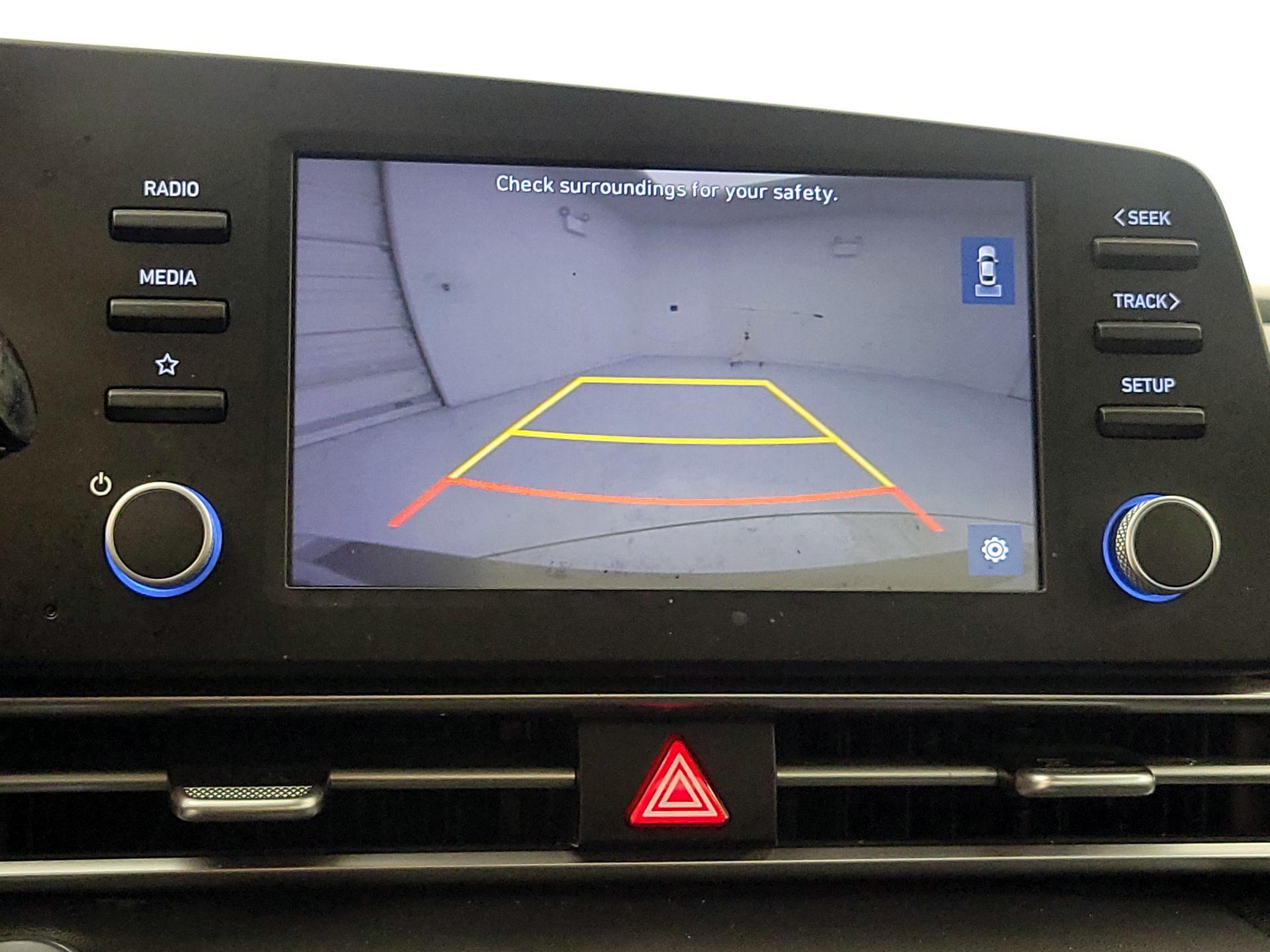 Thumbnail: 2022 Hyundai Elantra - 14