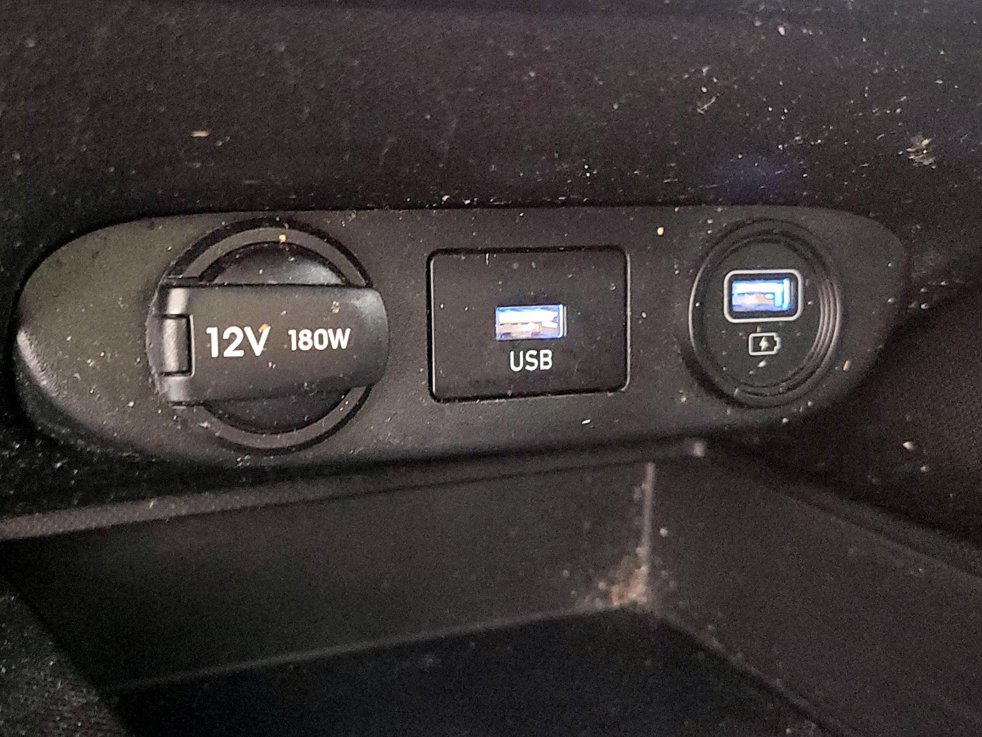 Thumbnail: 2022 Hyundai Elantra - 18