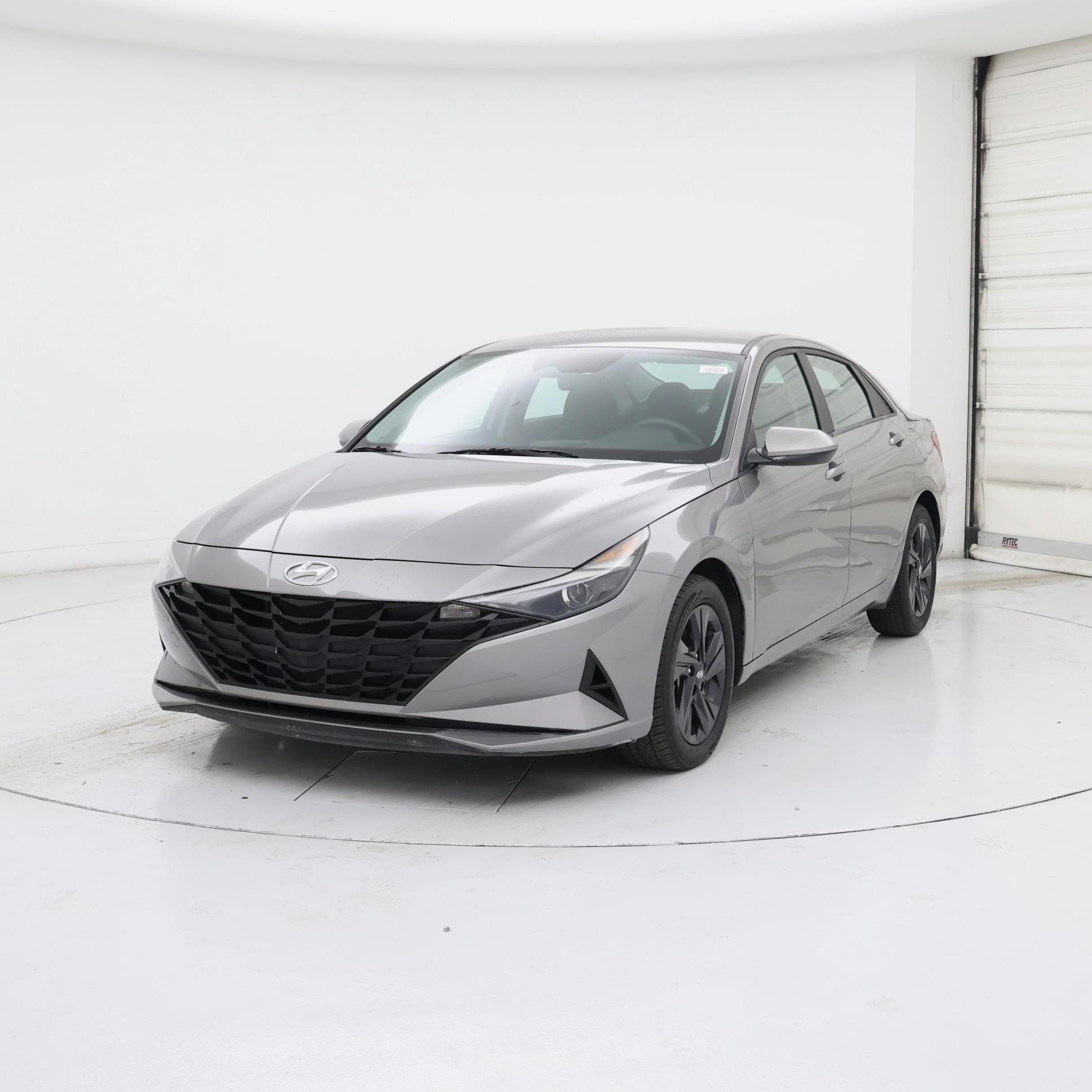 Thumbnail: 2022 Hyundai Elantra - 4