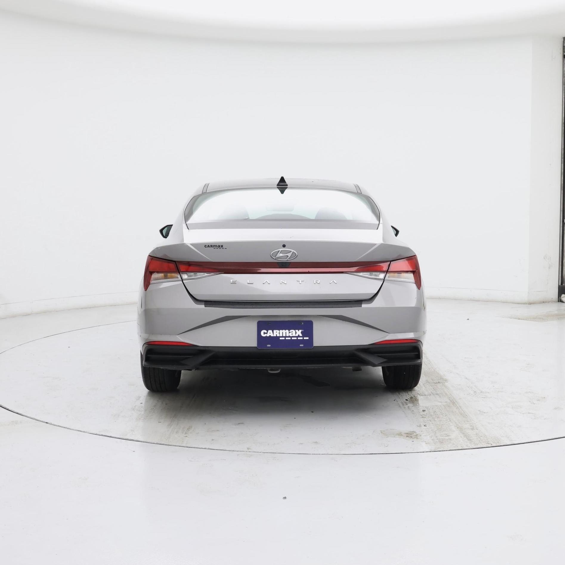 Thumbnail: 2022 Hyundai Elantra - 6