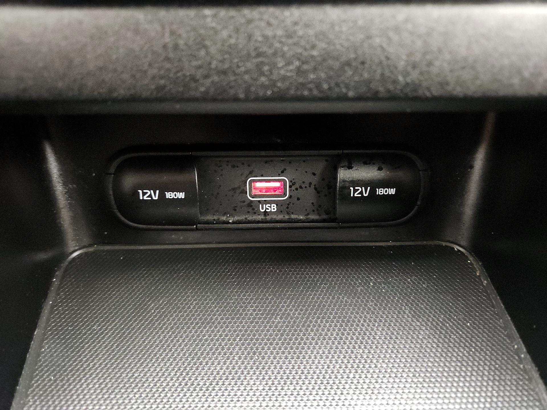 Thumbnail: 2023 Kia Forte - 18