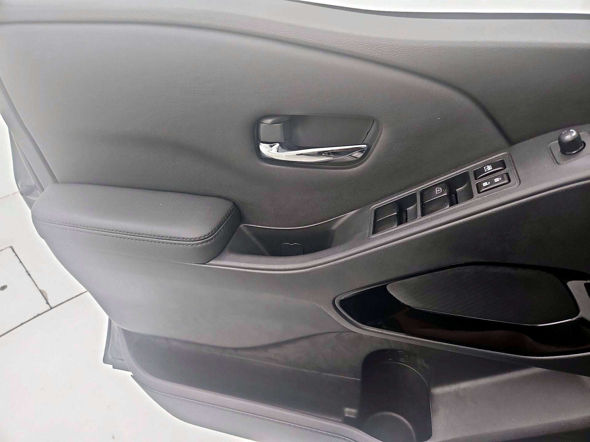 Thumbnail: 2022 Nissan Frontier - 12