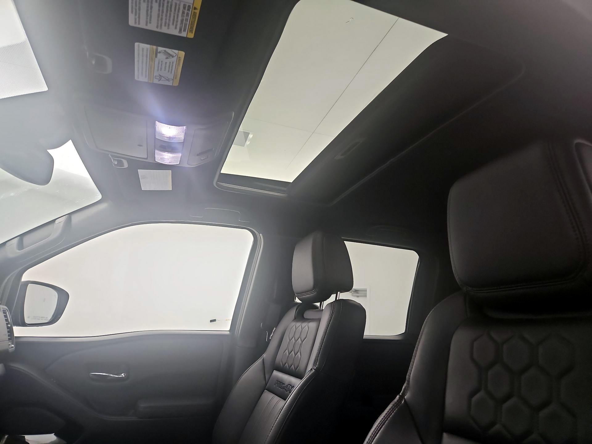 Thumbnail: 2022 Nissan Frontier - 20