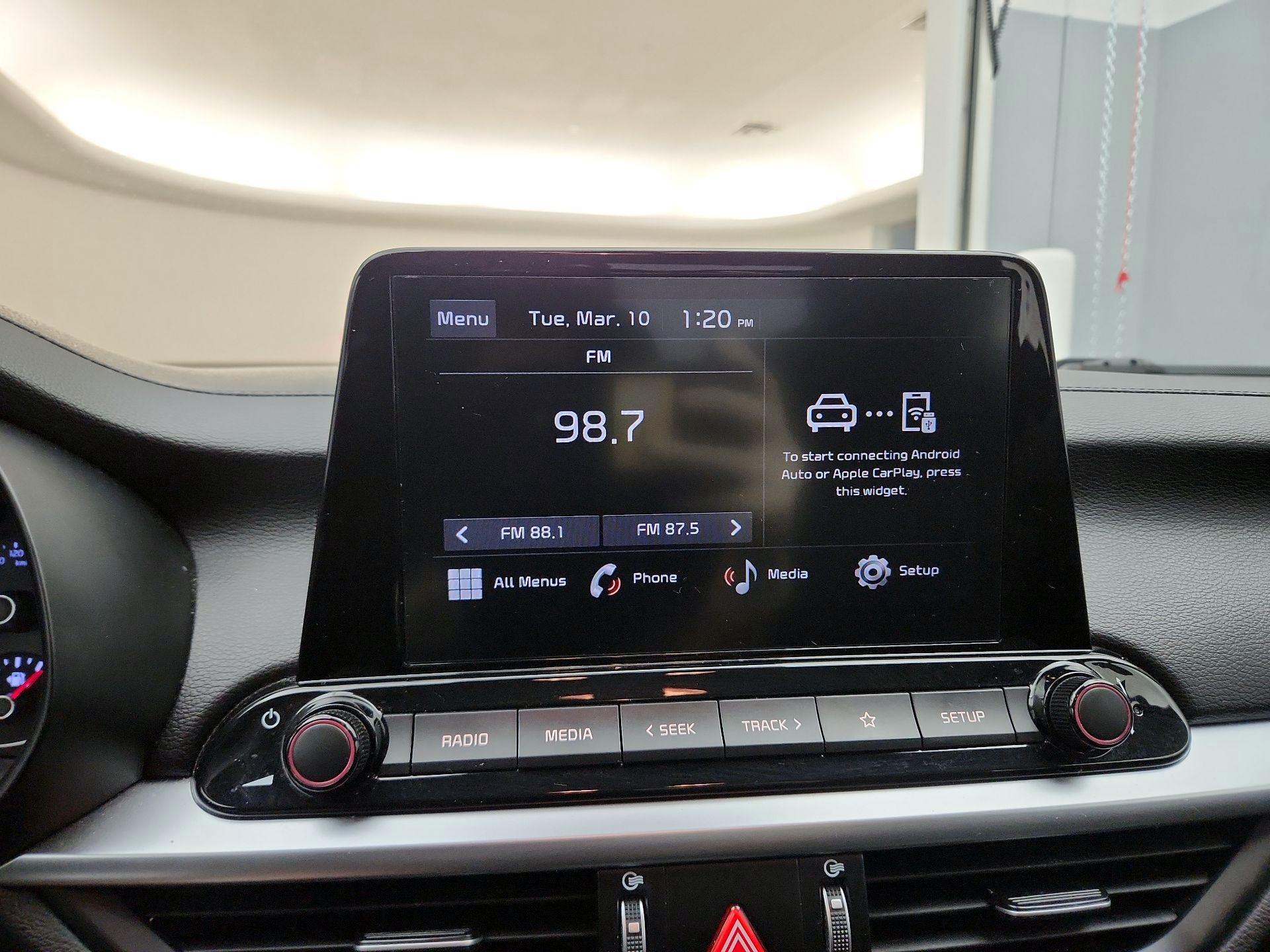 Thumbnail: 2023 Kia Forte - 15