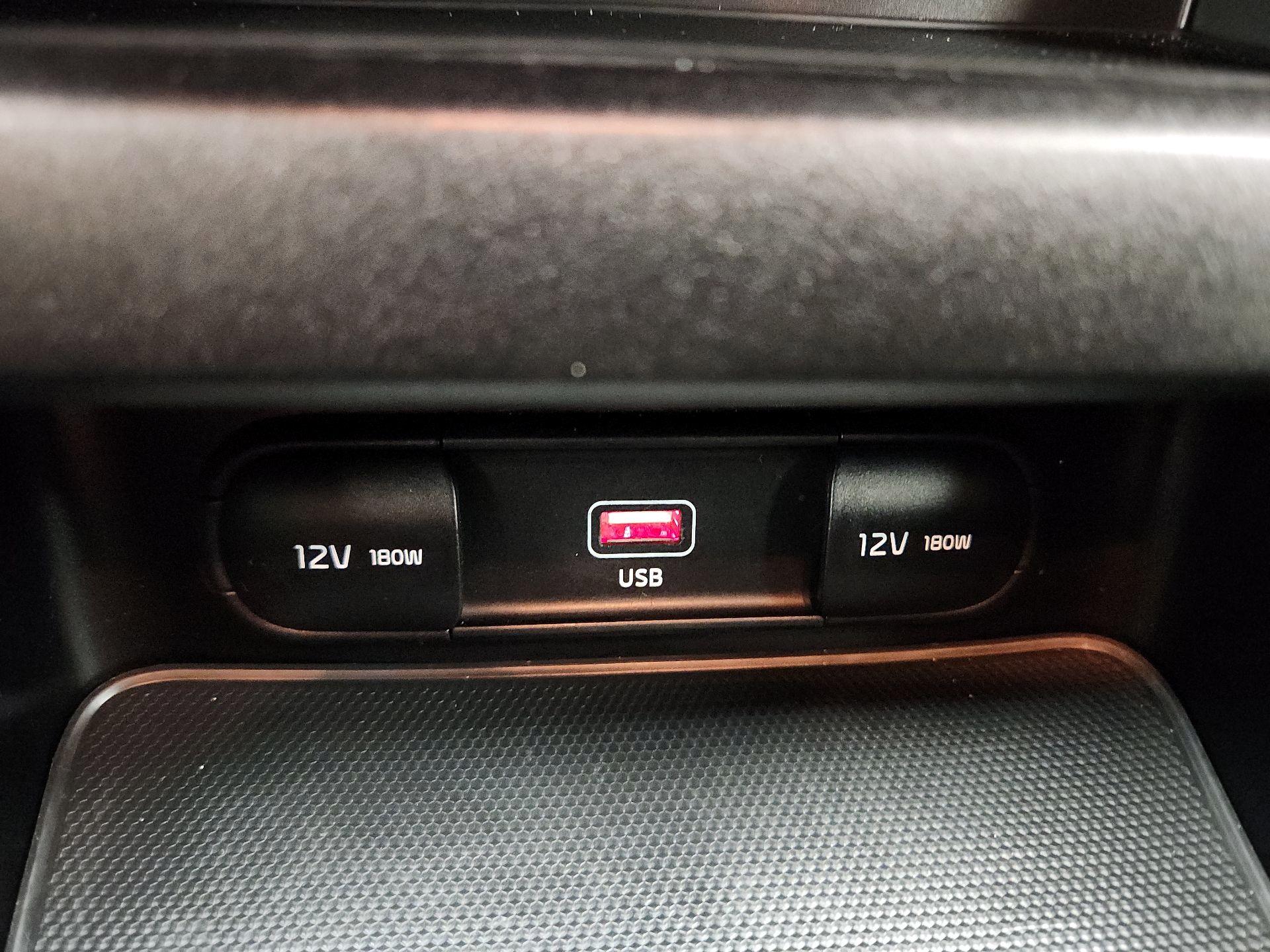 Thumbnail: 2023 Kia Forte - 18