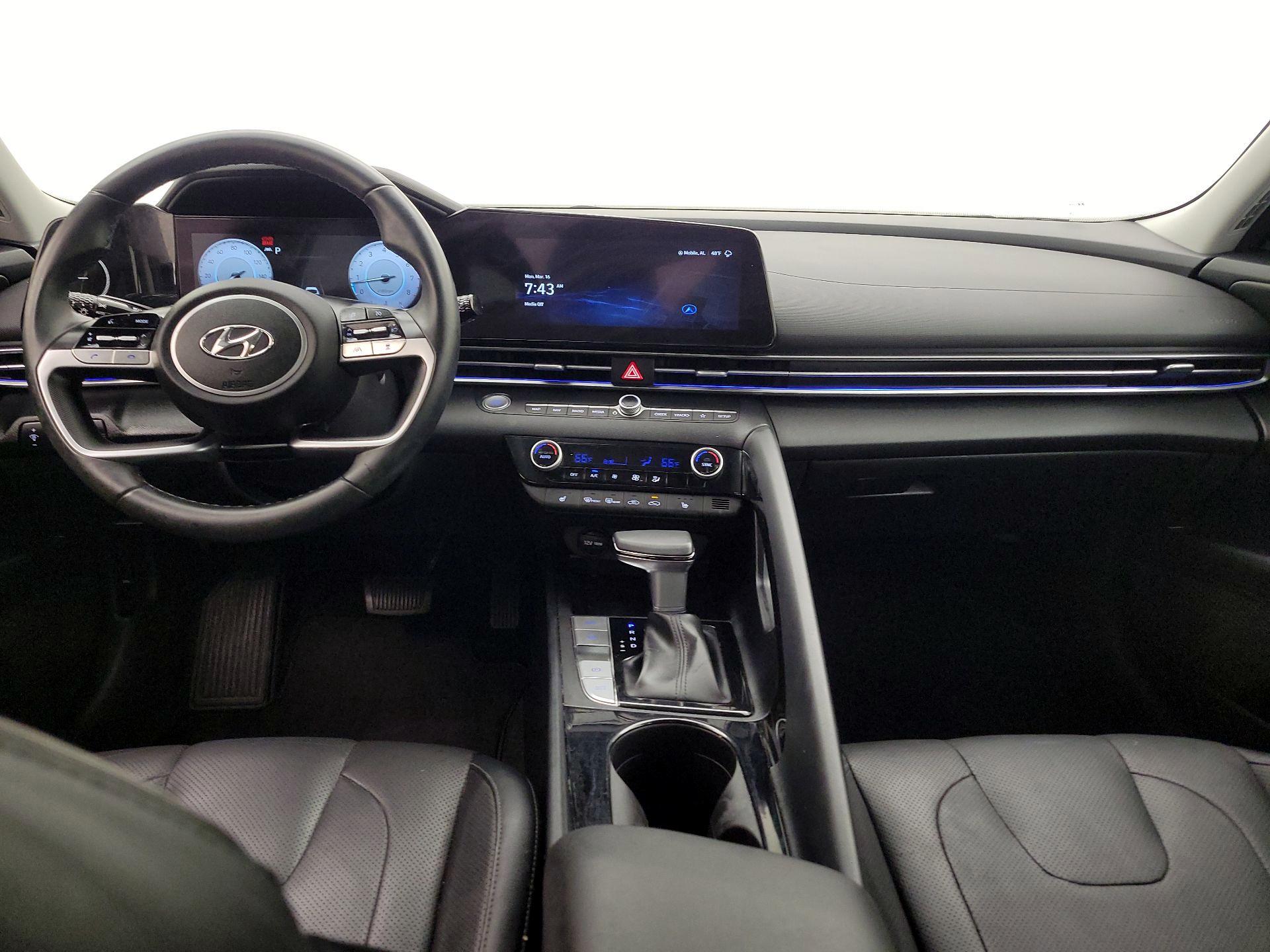 Thumbnail: 2022 Hyundai Elantra - 9