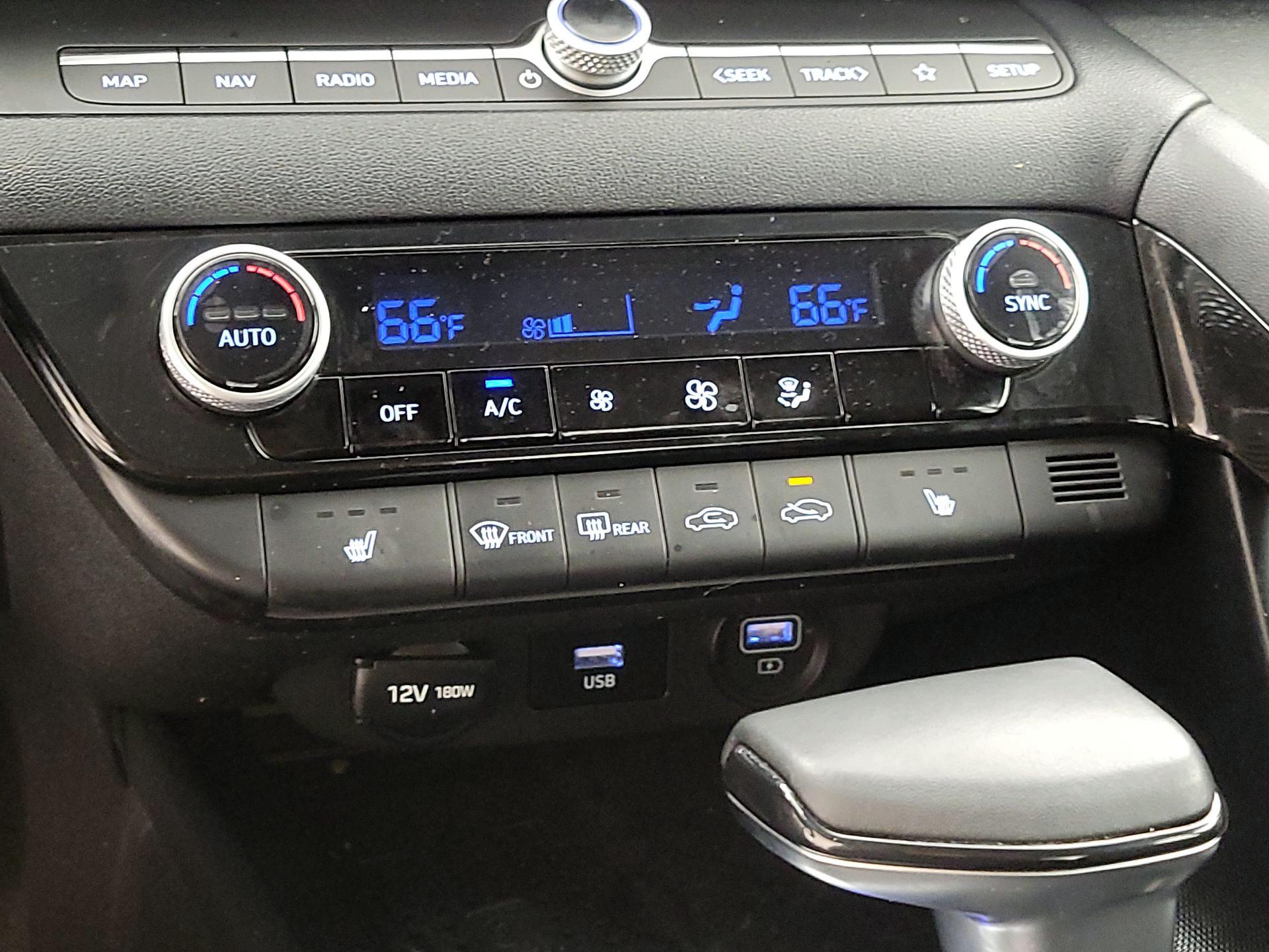 Thumbnail: 2022 Hyundai Elantra - 16