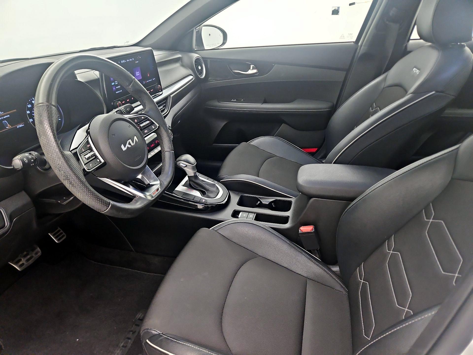 Thumbnail: 2023 Kia Forte - 11