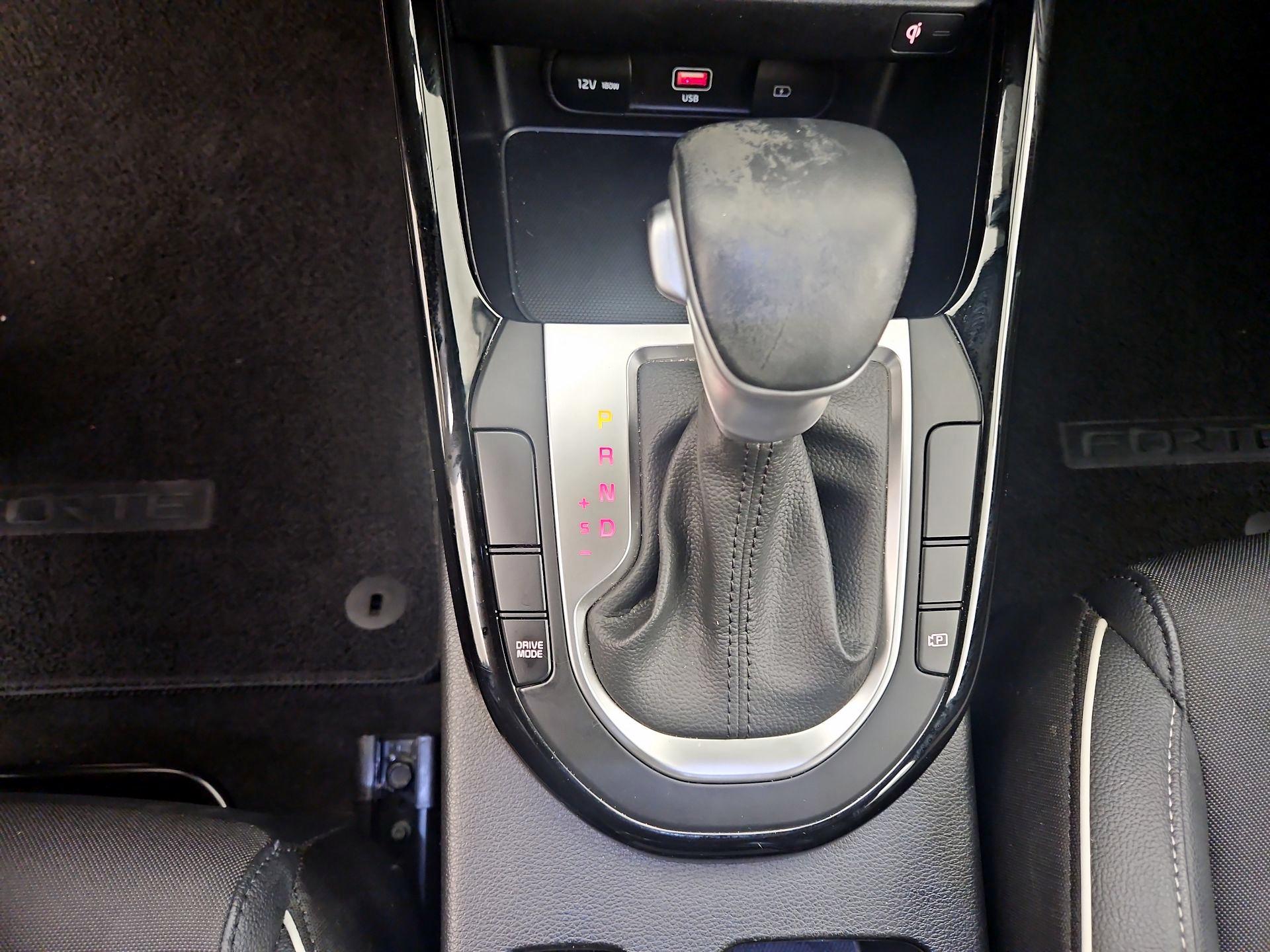 Thumbnail: 2023 Kia Forte - 18