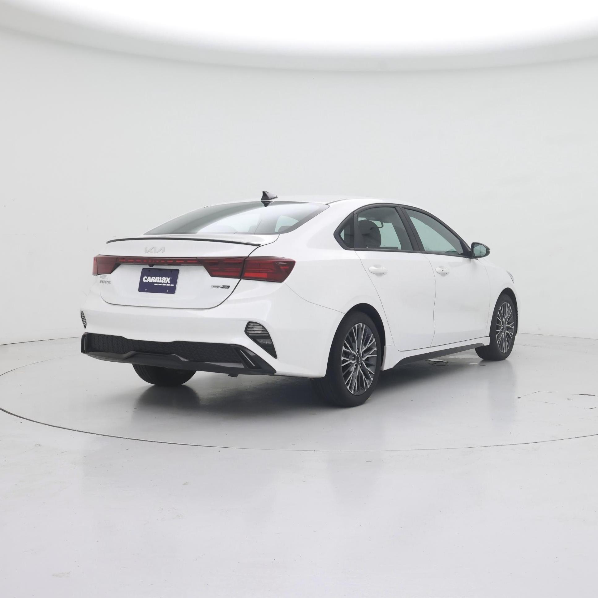 Thumbnail: 2023 Kia Forte - 8