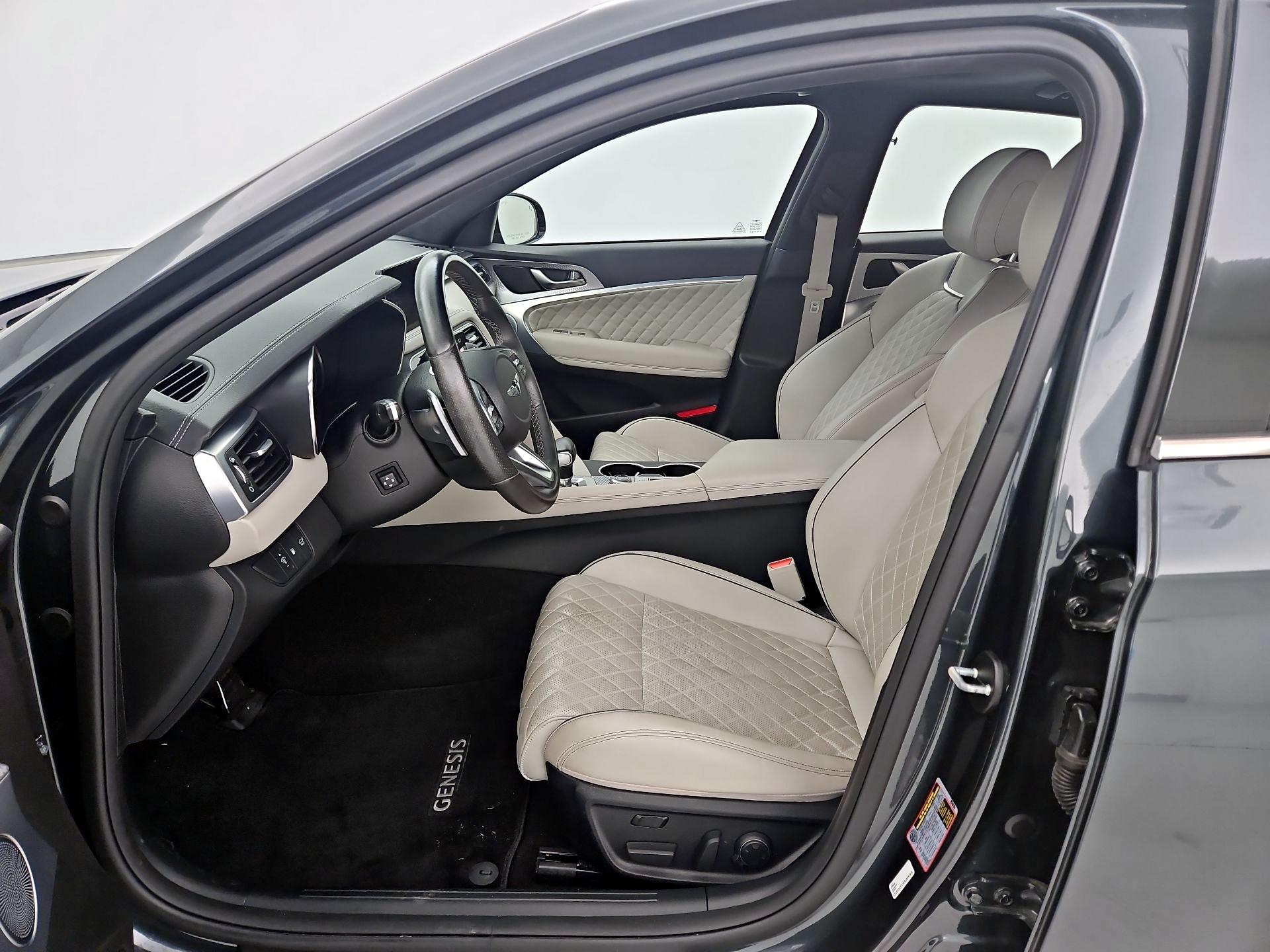 Thumbnail: 2023 Genesis G70 - 11