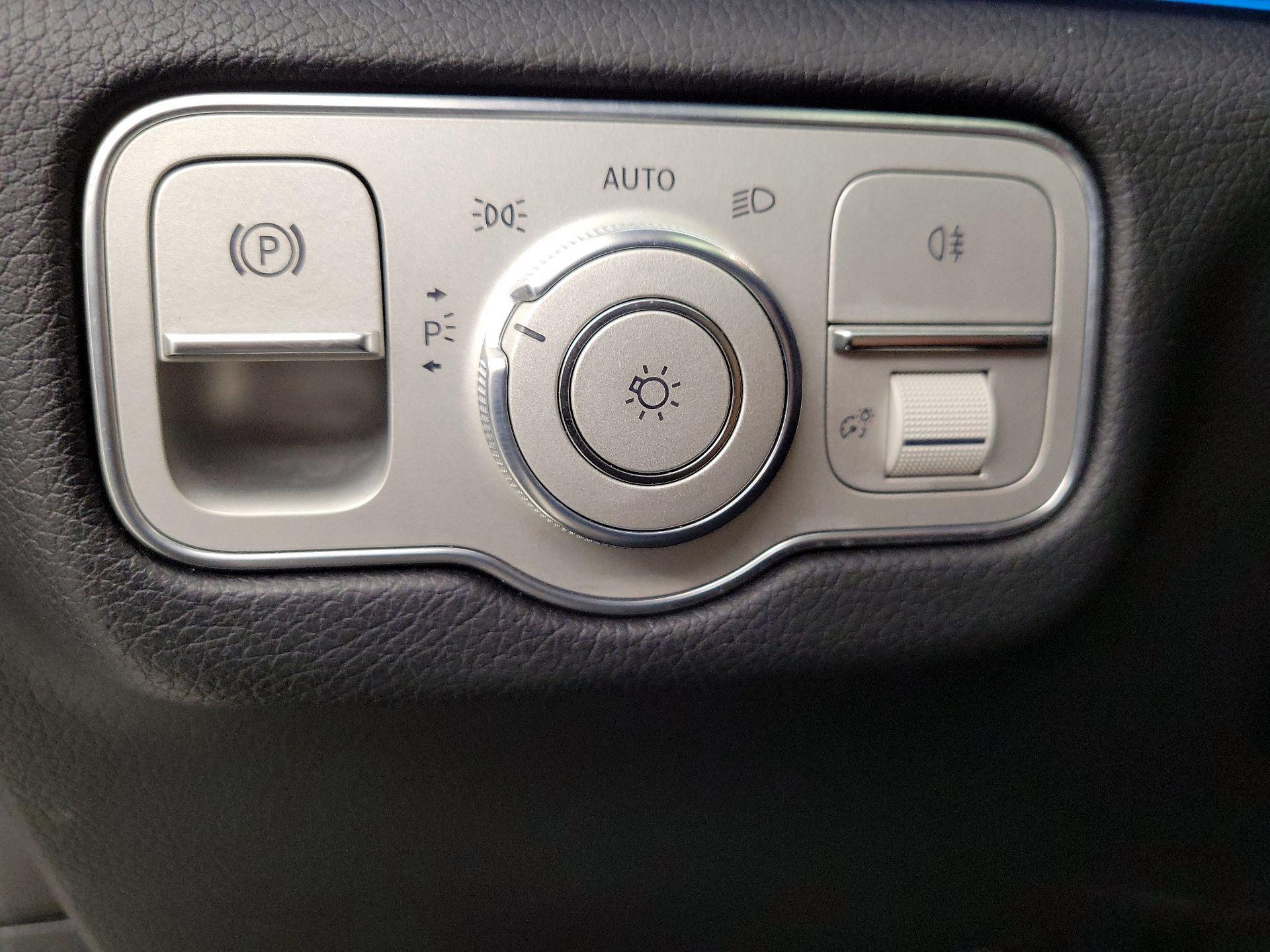 Thumbnail: 2020 Mercedes-Benz GLE - 13