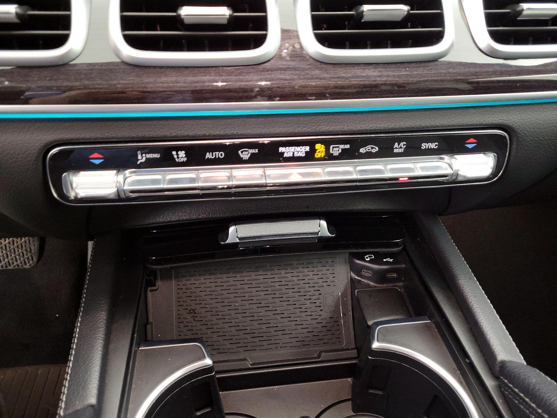 Thumbnail: 2020 Mercedes-Benz GLE - 17