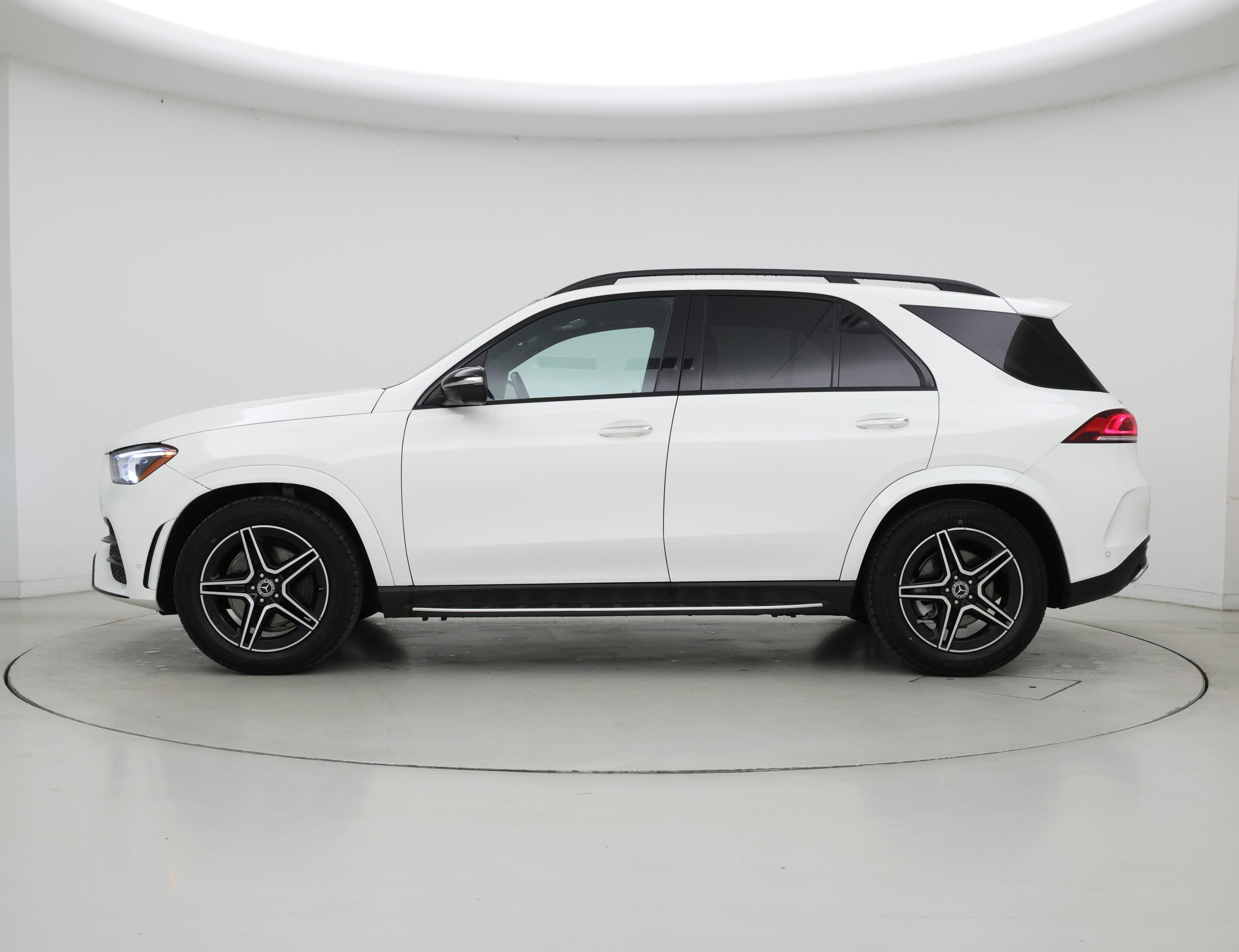 Thumbnail: 2020 Mercedes-Benz GLE - 3