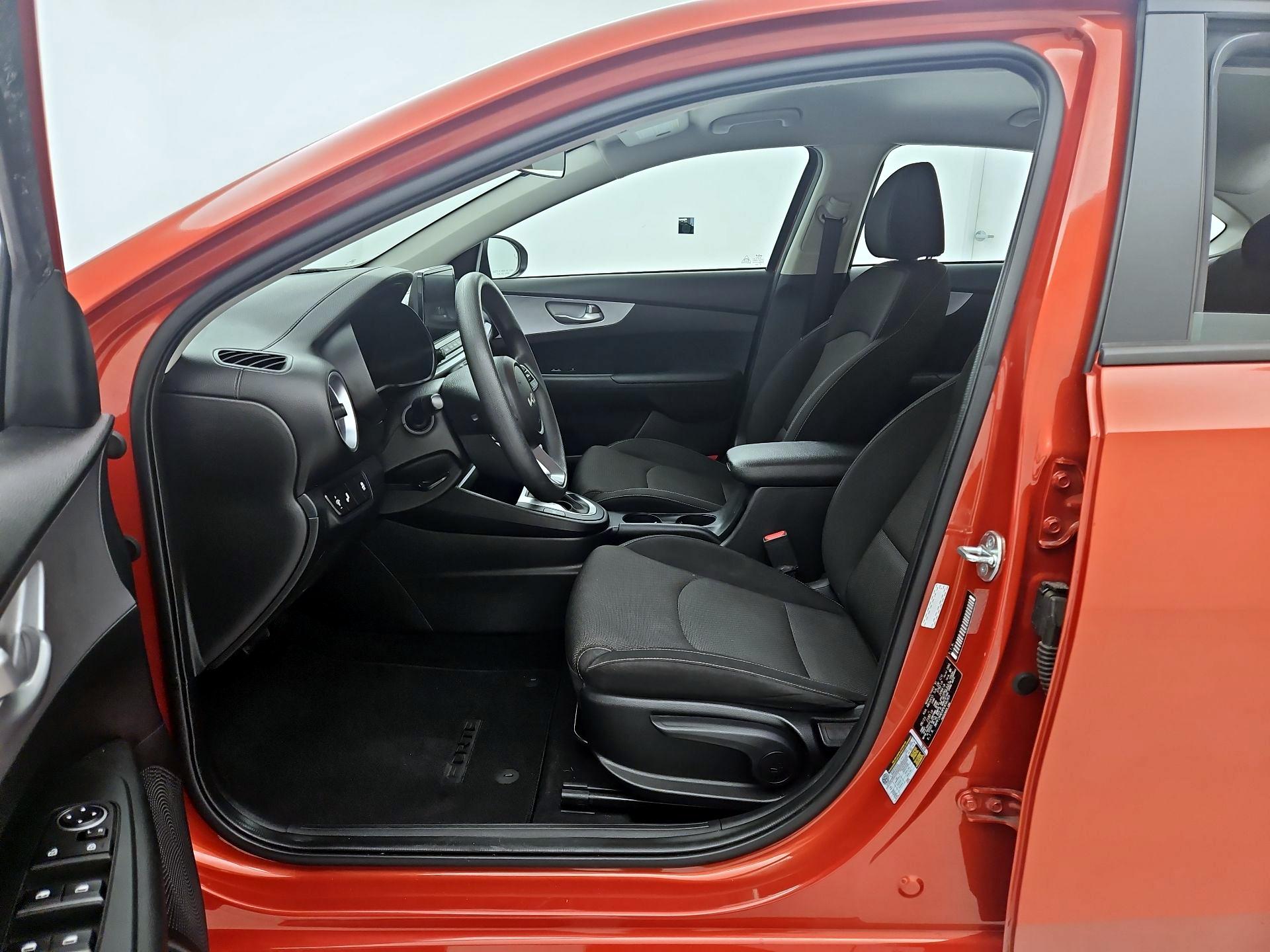 Thumbnail: 2023 Kia Forte - 11