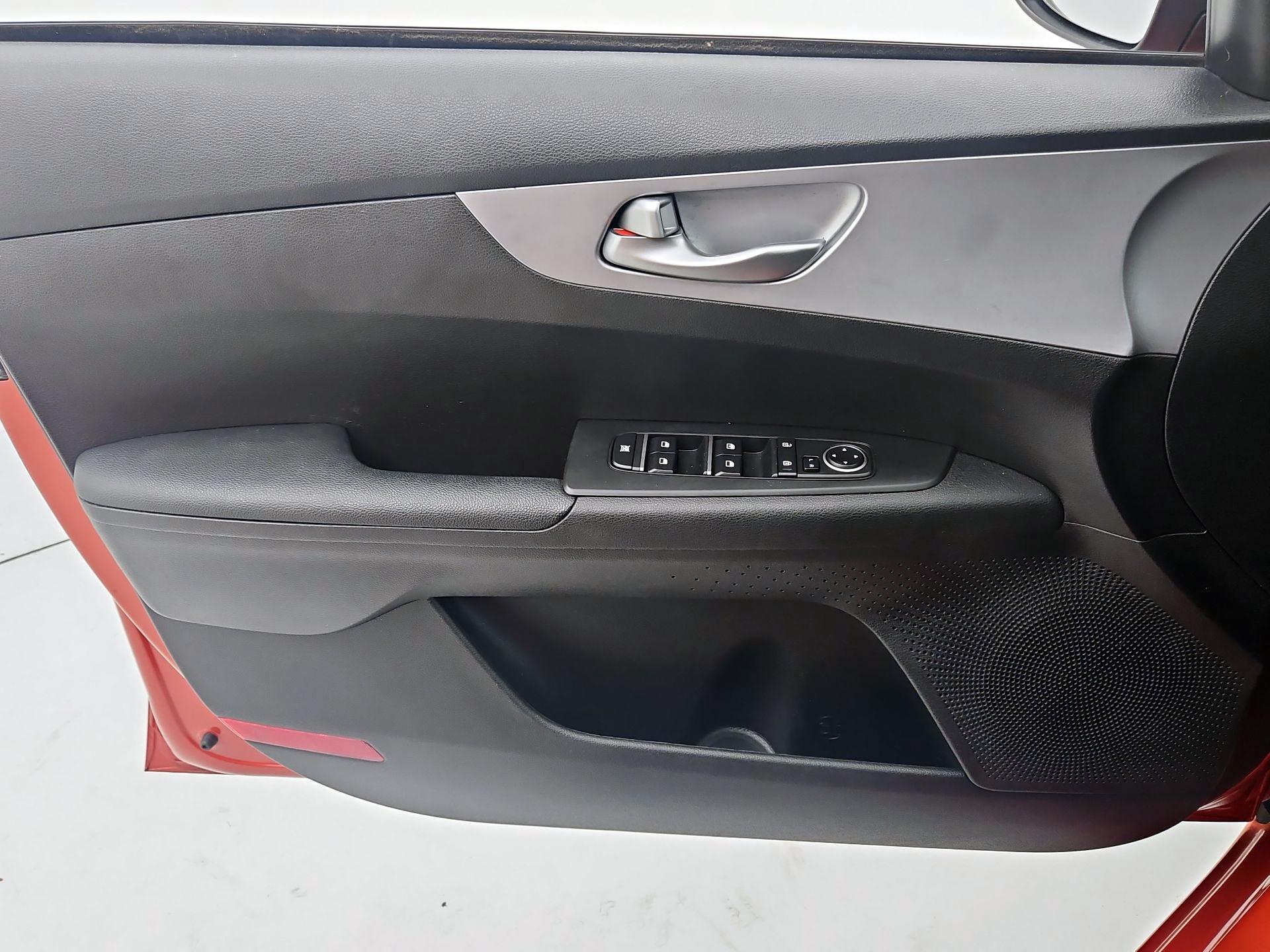 Thumbnail: 2023 Kia Forte - 12