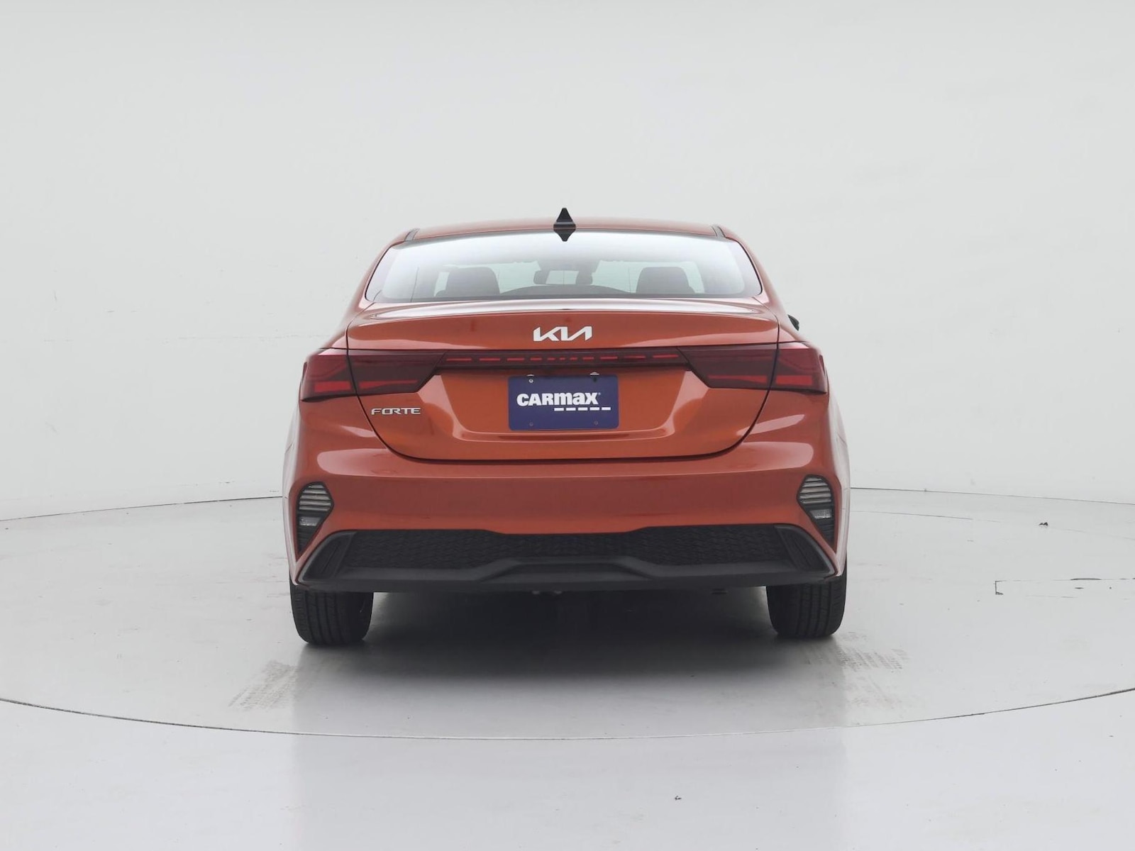 2023 Kia Forte LXS - Photo 7