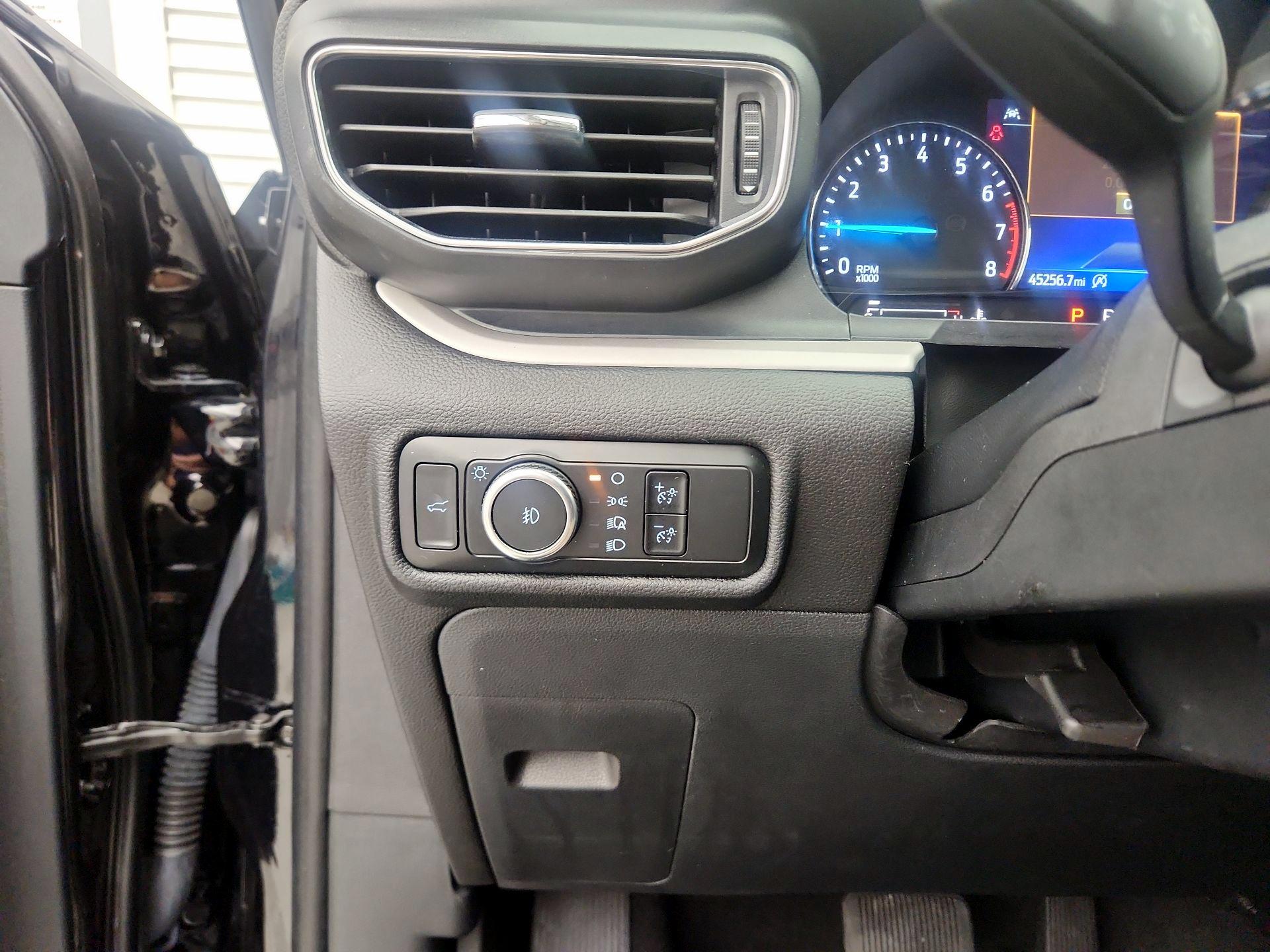 Thumbnail: 2024 Ford Explorer - 13