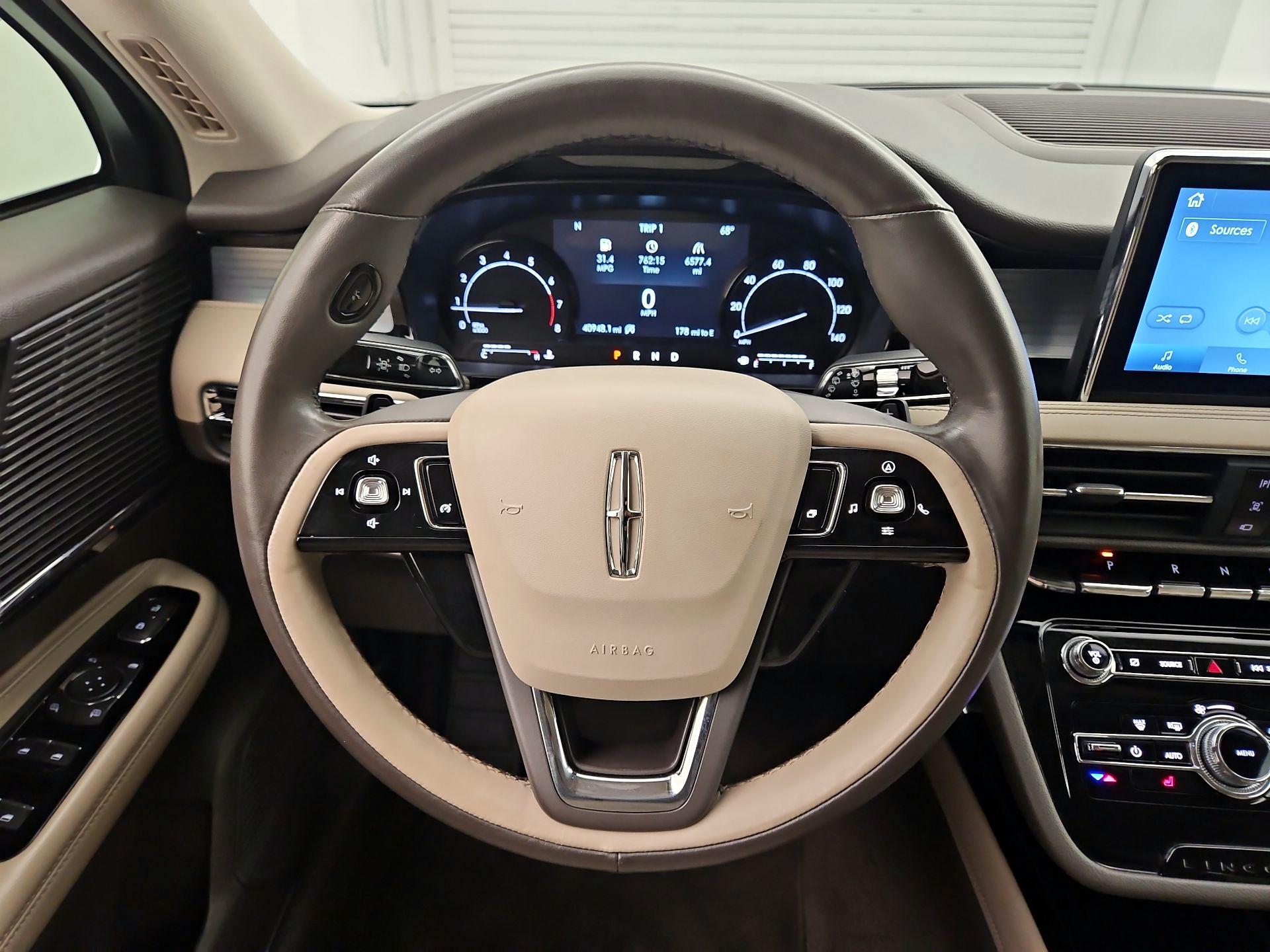 Thumbnail: 2020 Lincoln Corsair - 10