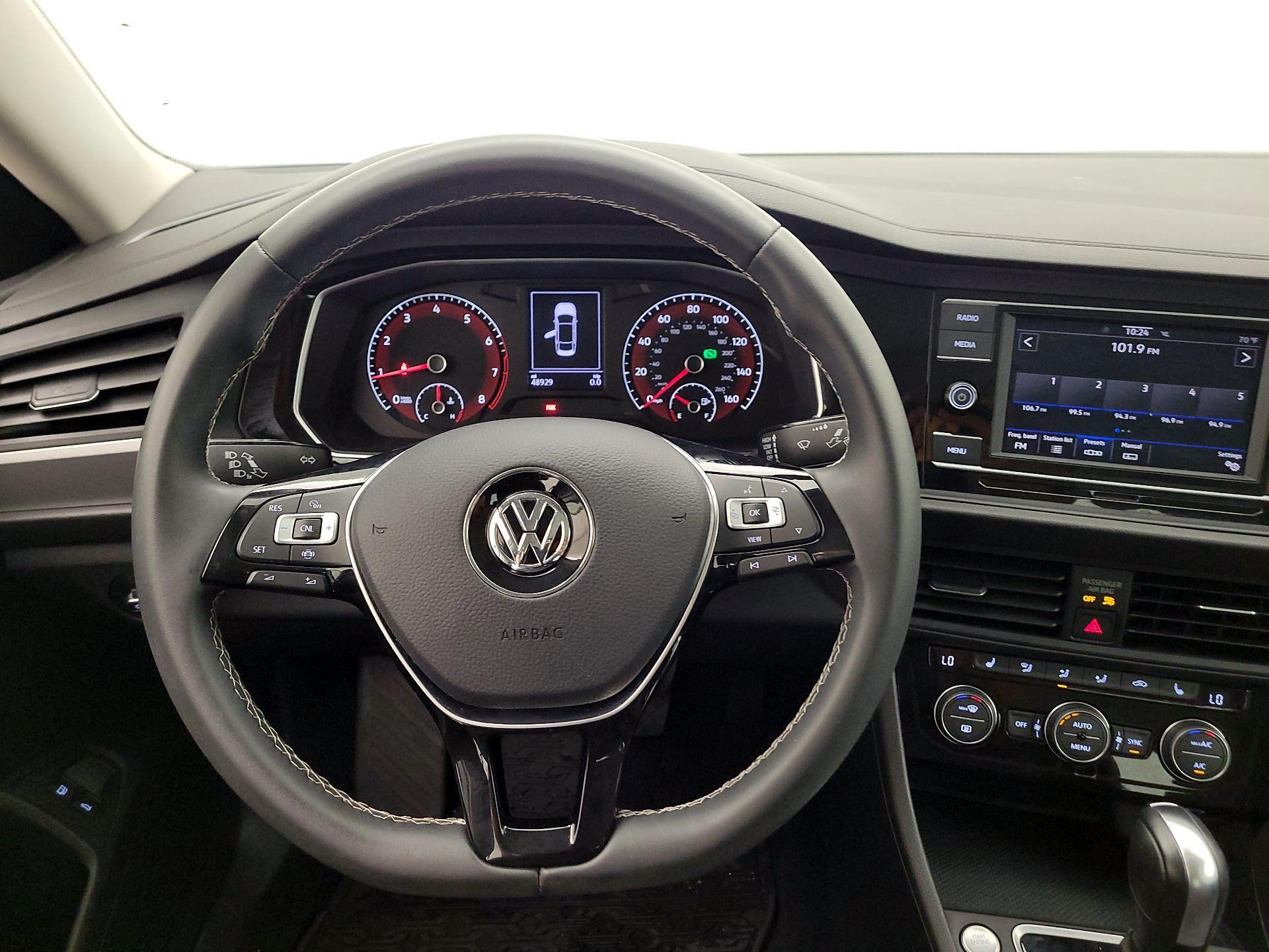 Thumbnail: 2021 Volkswagen Jetta - 10