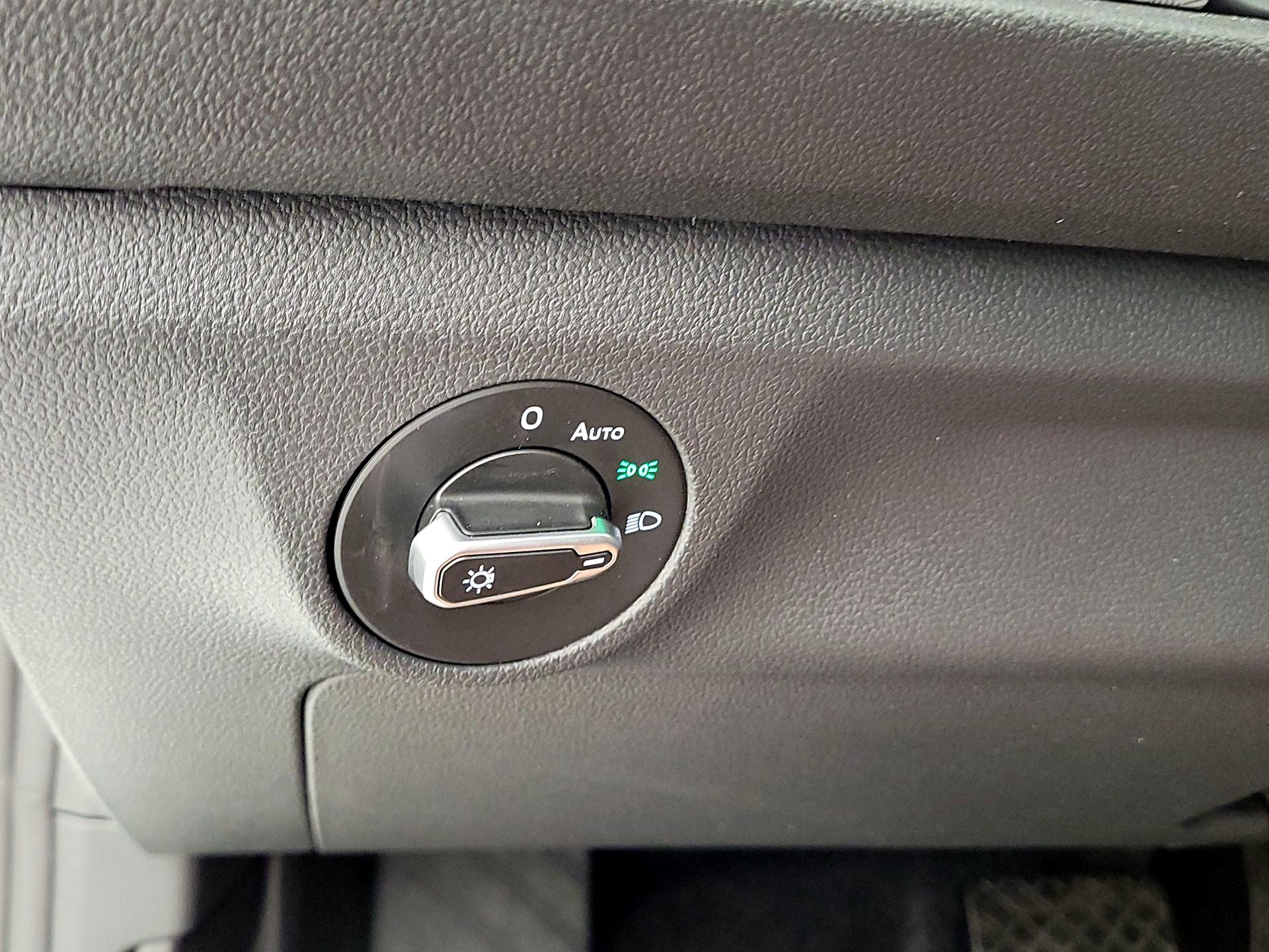 Thumbnail: 2021 Volkswagen Jetta - 13