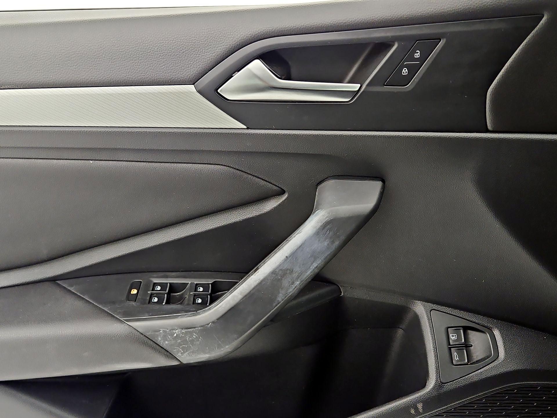 Thumbnail: 2021 Volkswagen Jetta - 12