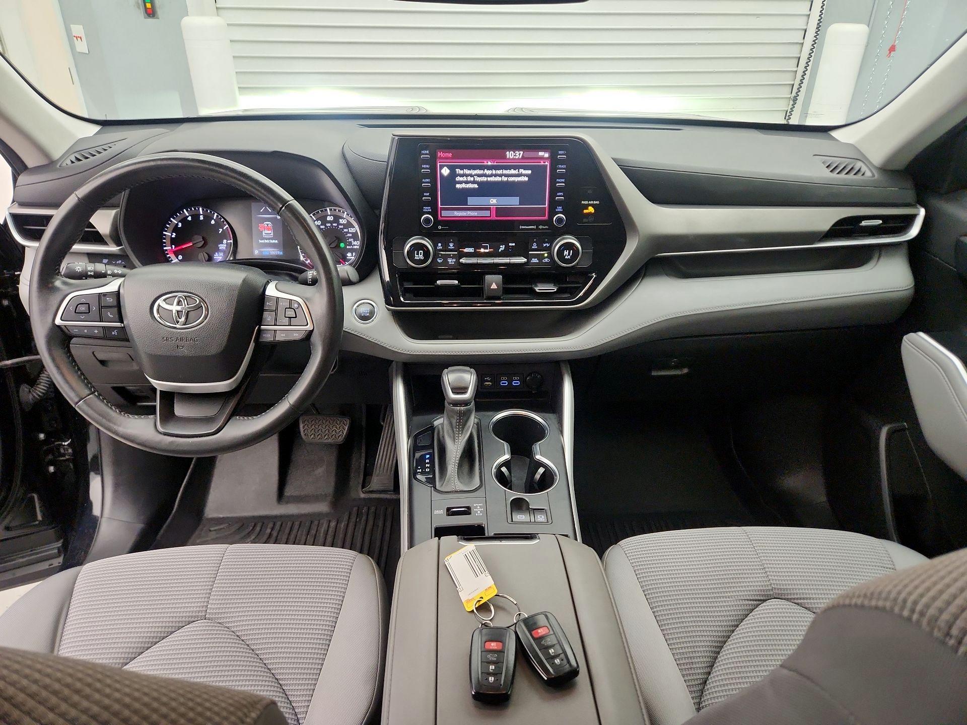 Thumbnail: 2022 Toyota Highlander - 9