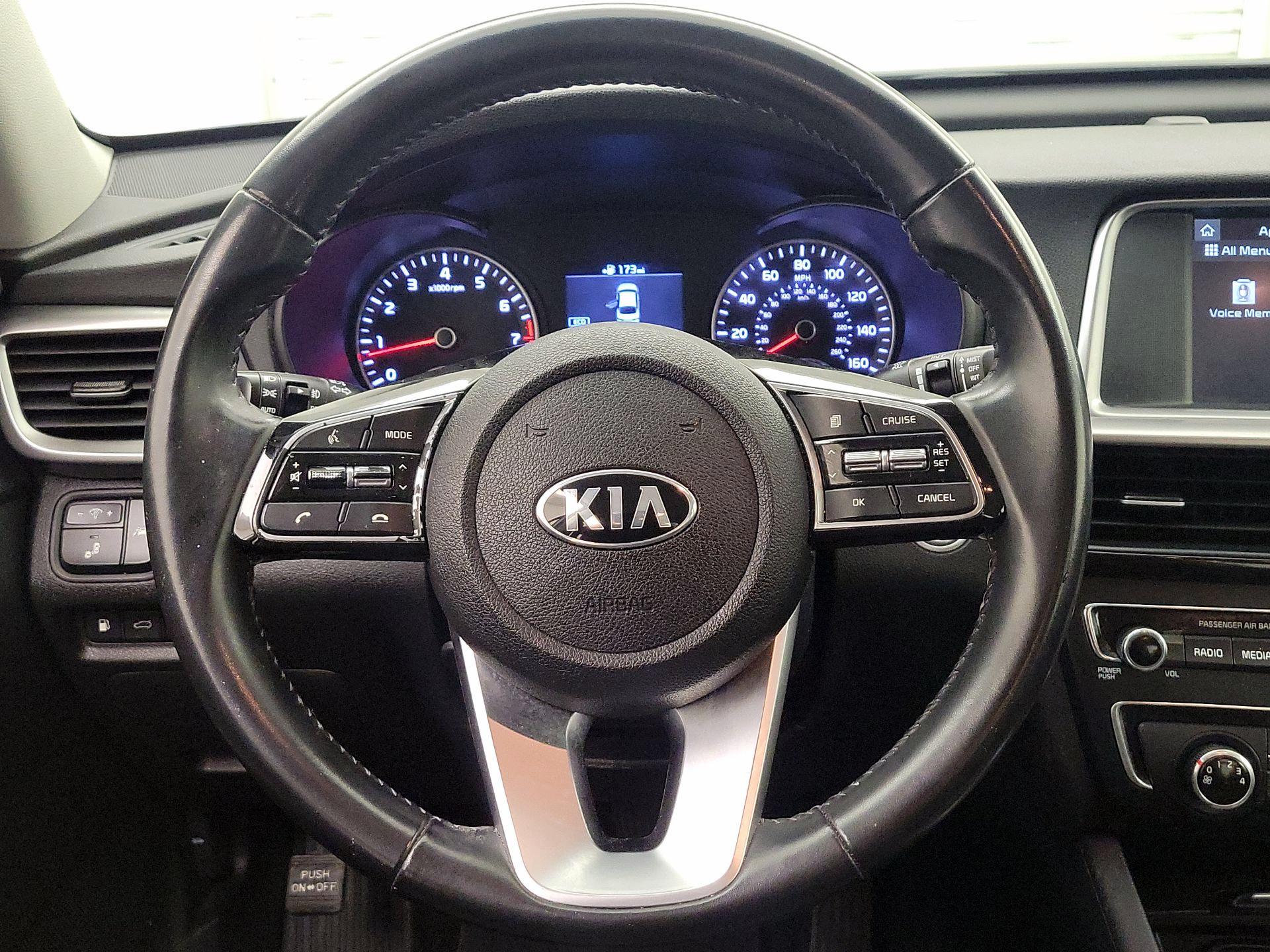 Thumbnail: 2020 Kia Optima - 10