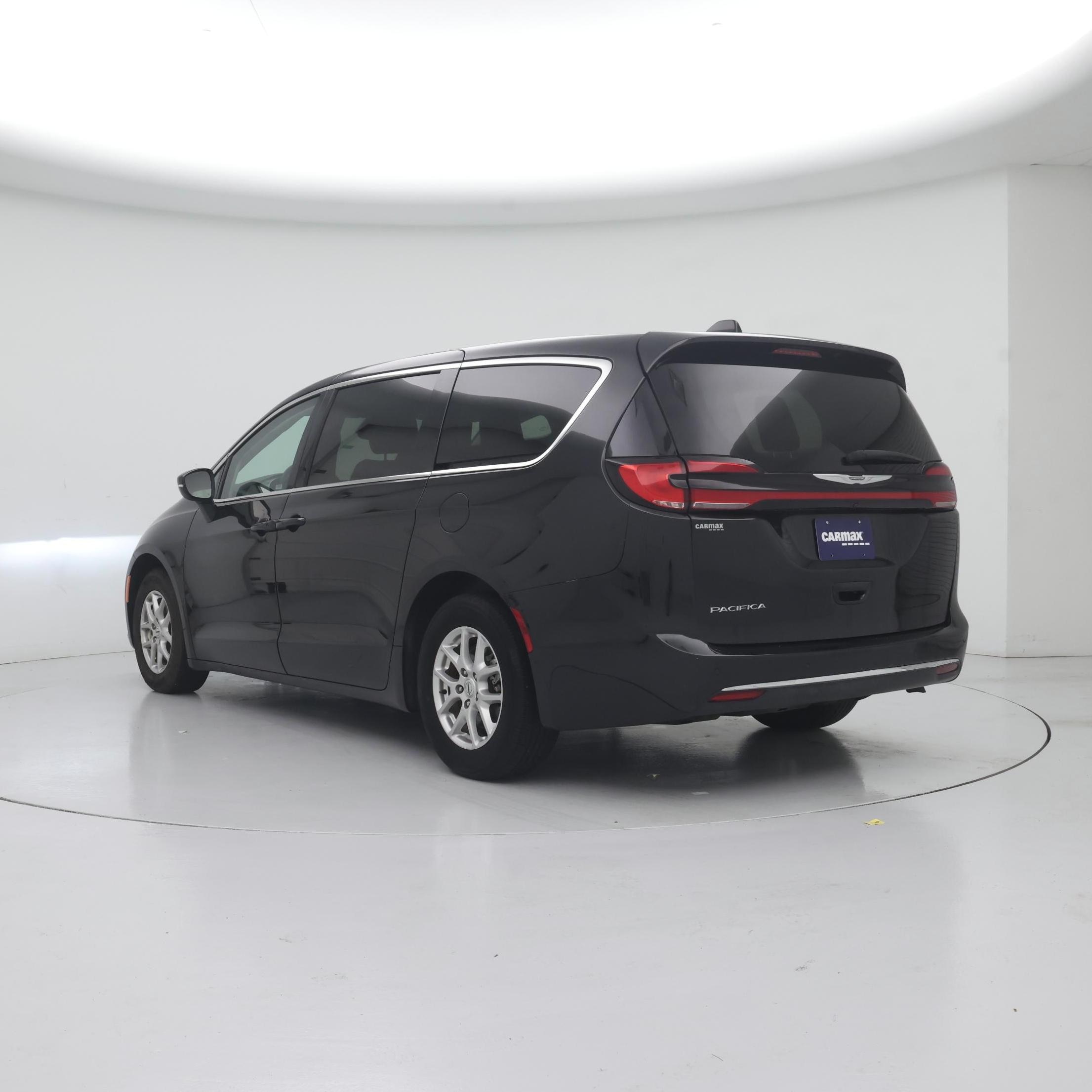 Thumbnail: 2023 Chrysler Pacifica - 2