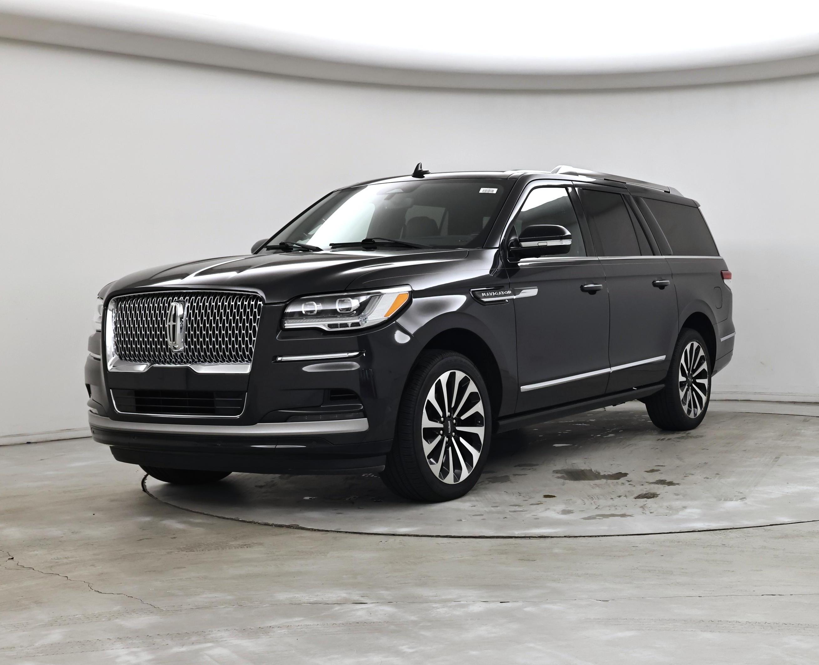 Thumbnail: 2022 Lincoln Navigator L - 4