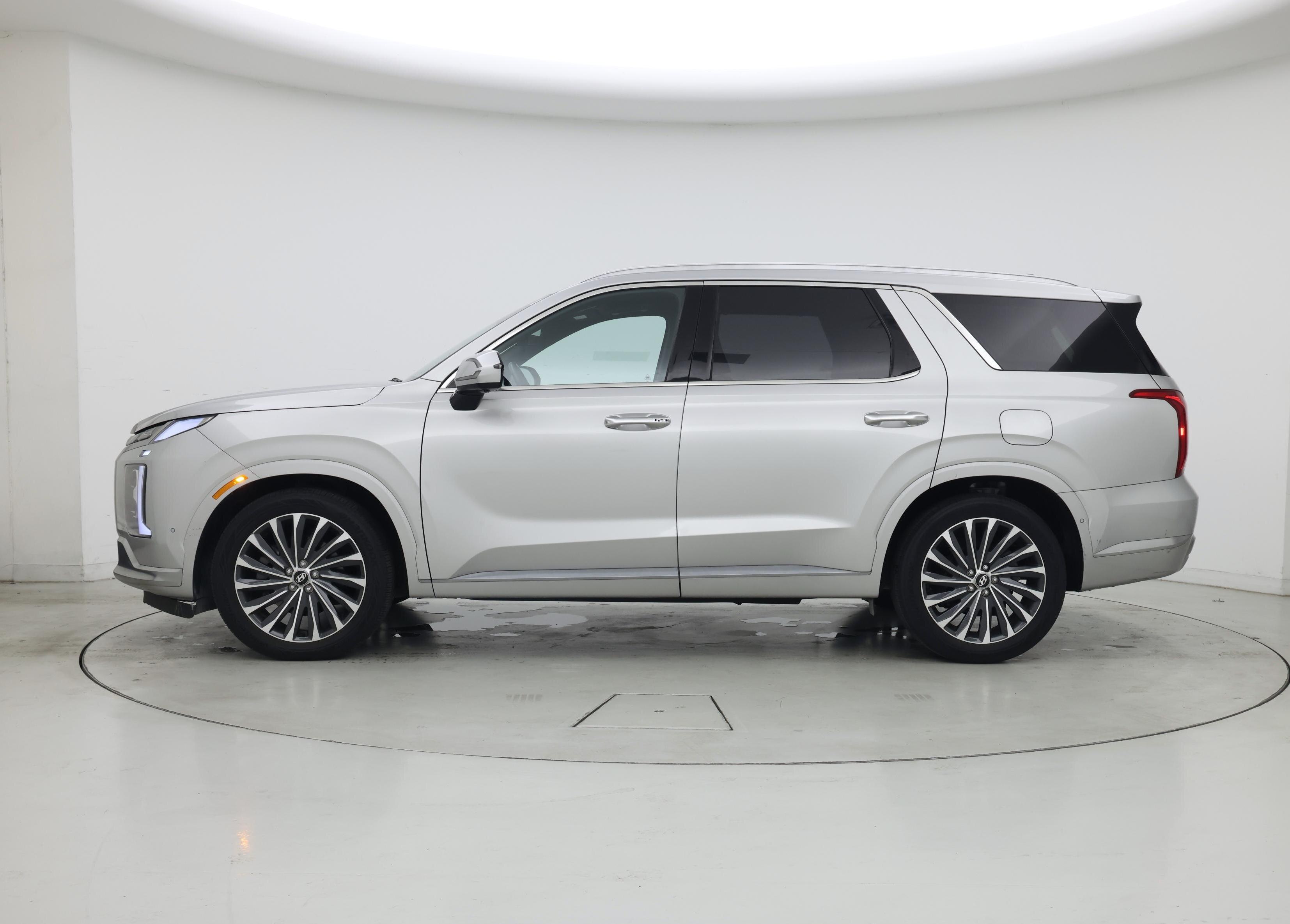 Thumbnail: 2023 Hyundai Palisade - 3