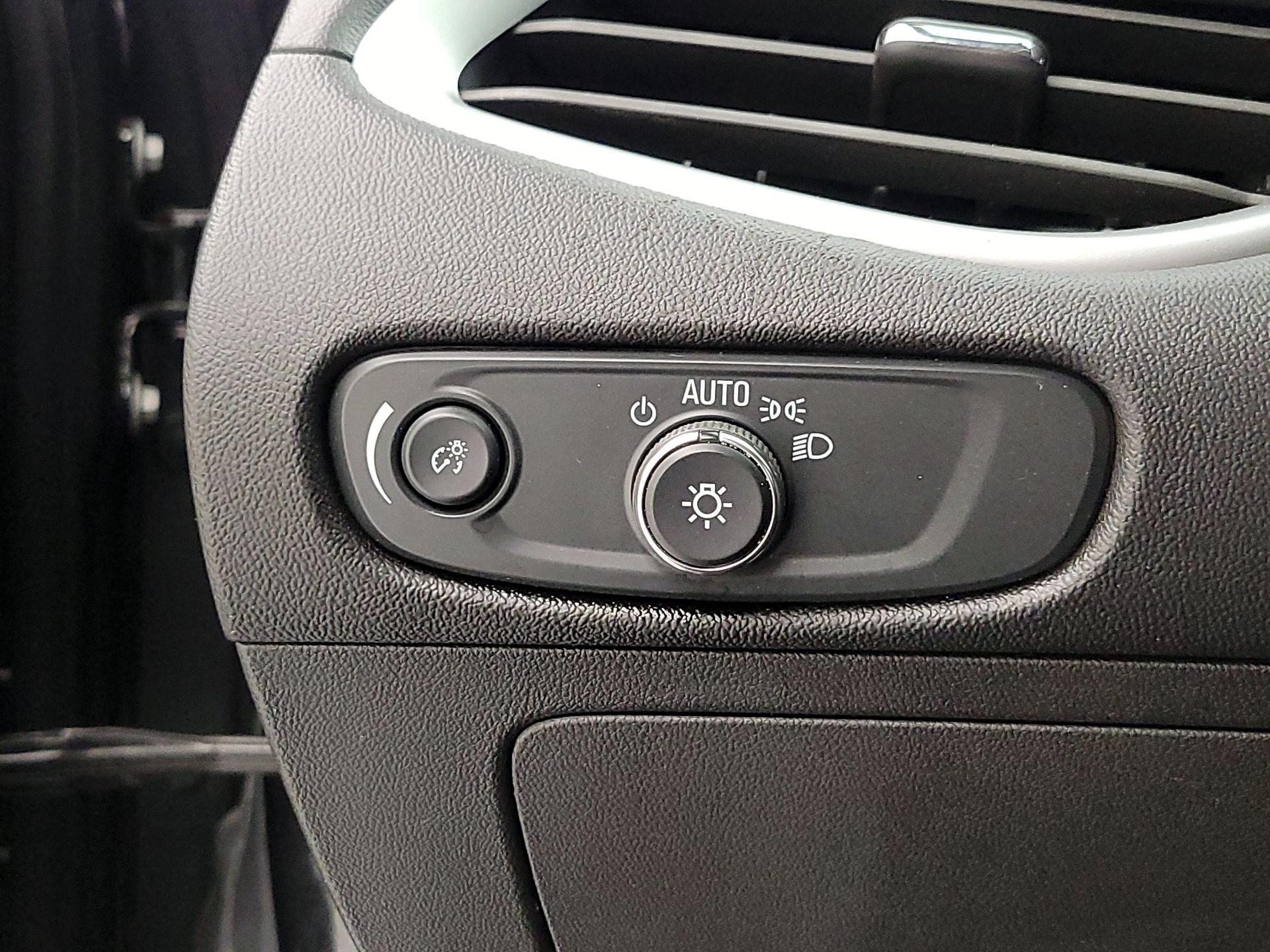 Thumbnail: 2024 Chevrolet Malibu - 13