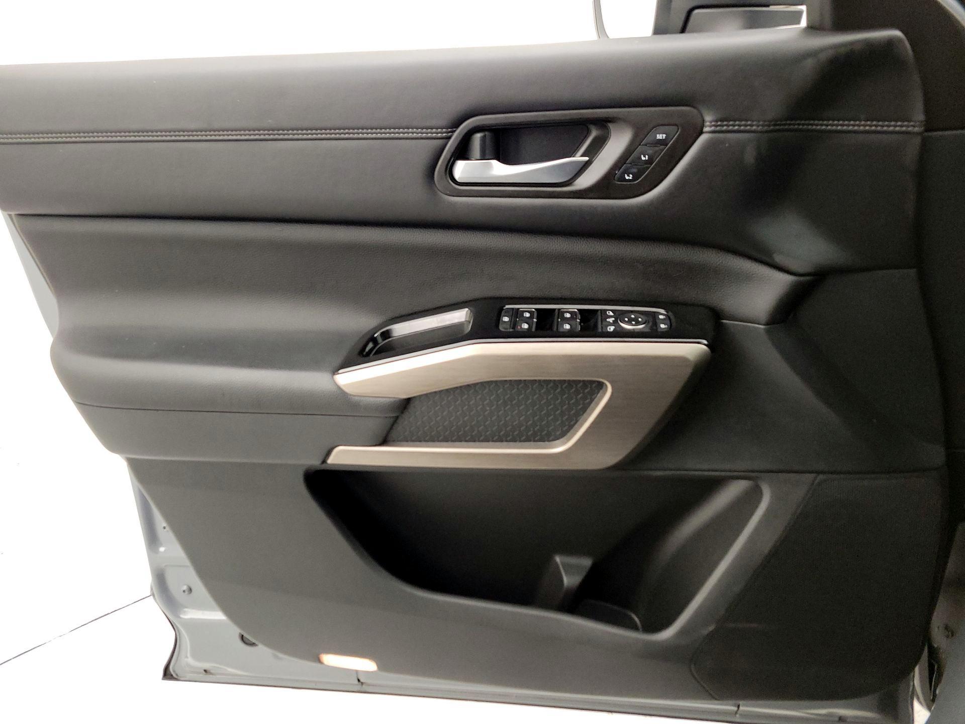 Thumbnail: 2022 Nissan Pathfinder - 12