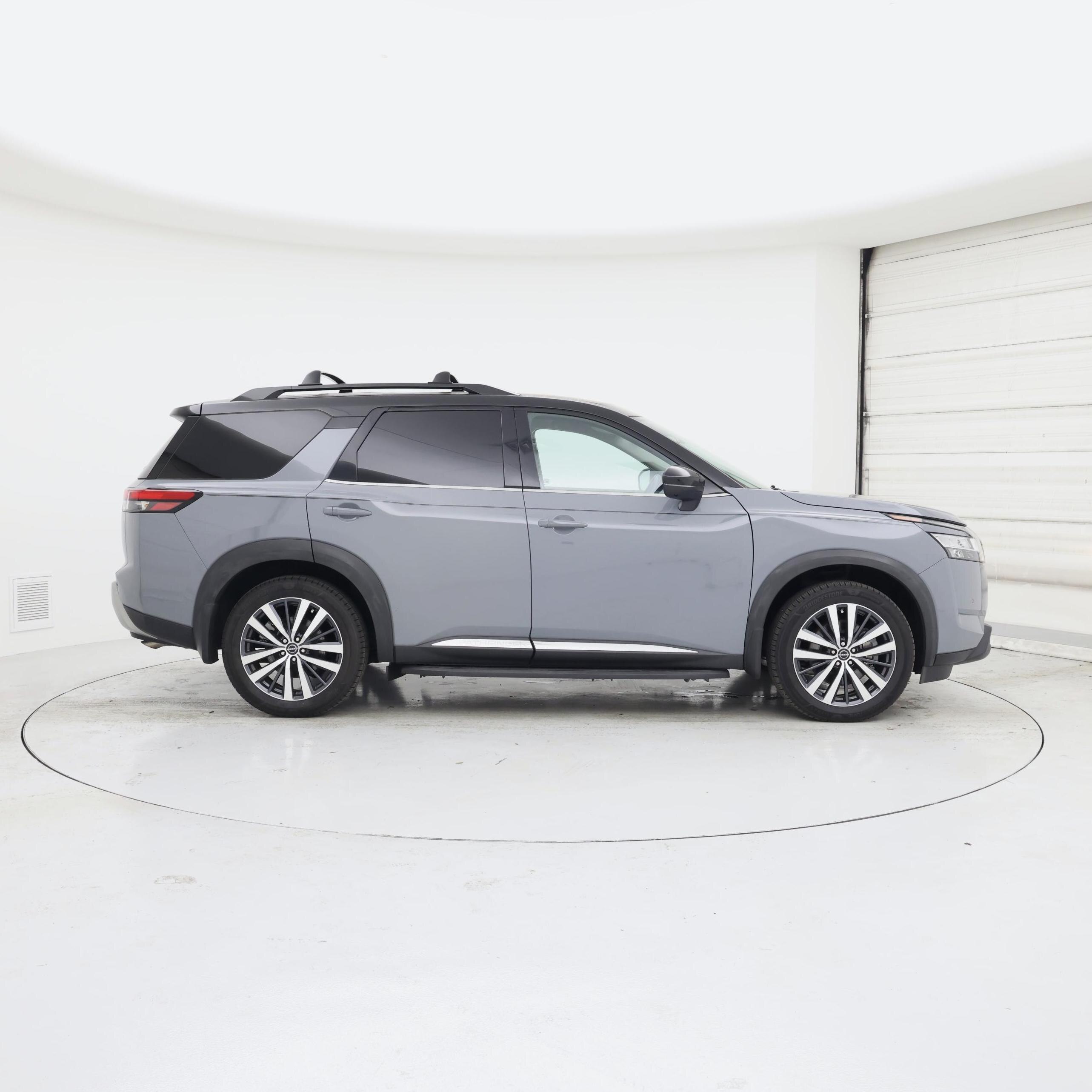 Thumbnail: 2022 Nissan Pathfinder - 7